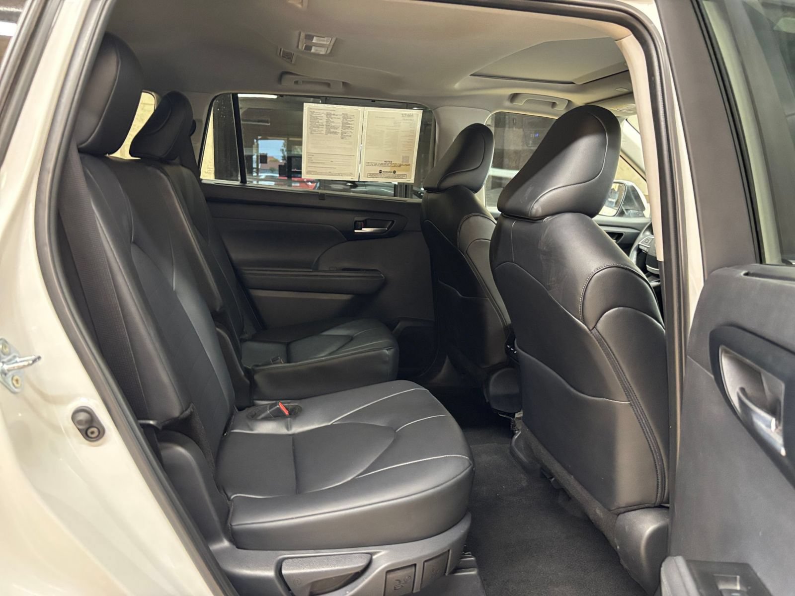 Thumbnail: 2026 Toyota Highlander - 26
