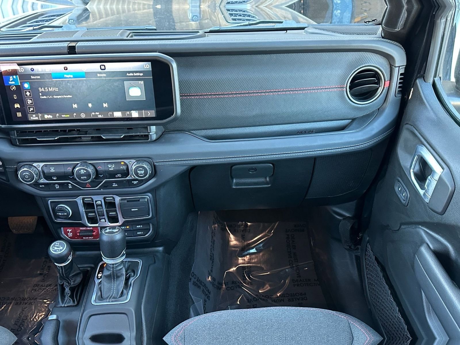 Thumbnail: 2025 Jeep Wrangler - 34