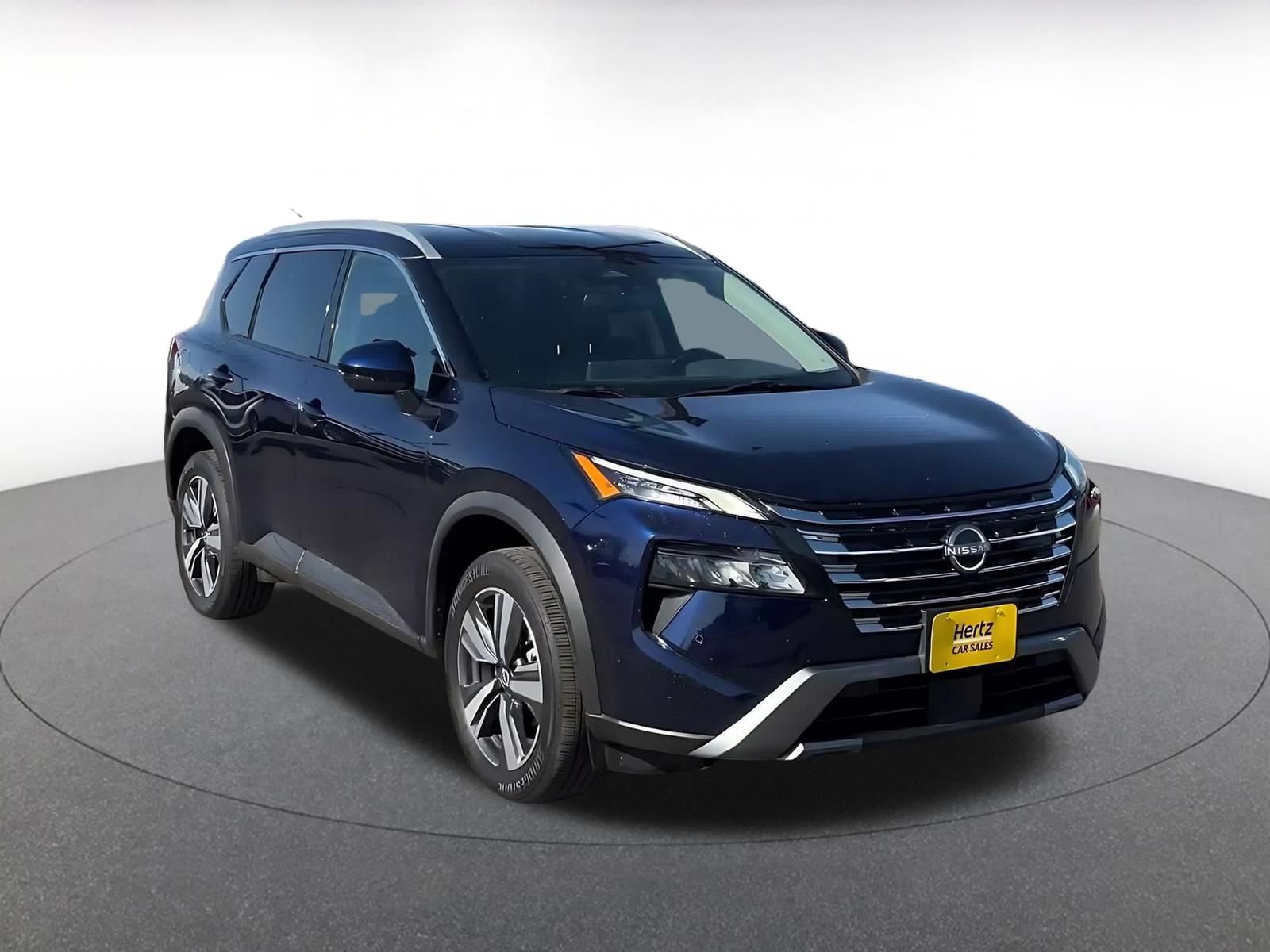 Thumbnail: 2026 Nissan Rogue - 3