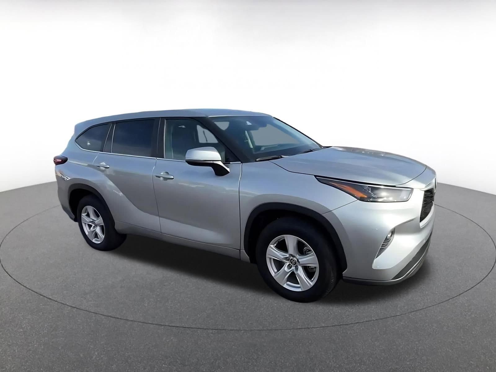 Thumbnail: 2025 Toyota Highlander - 2