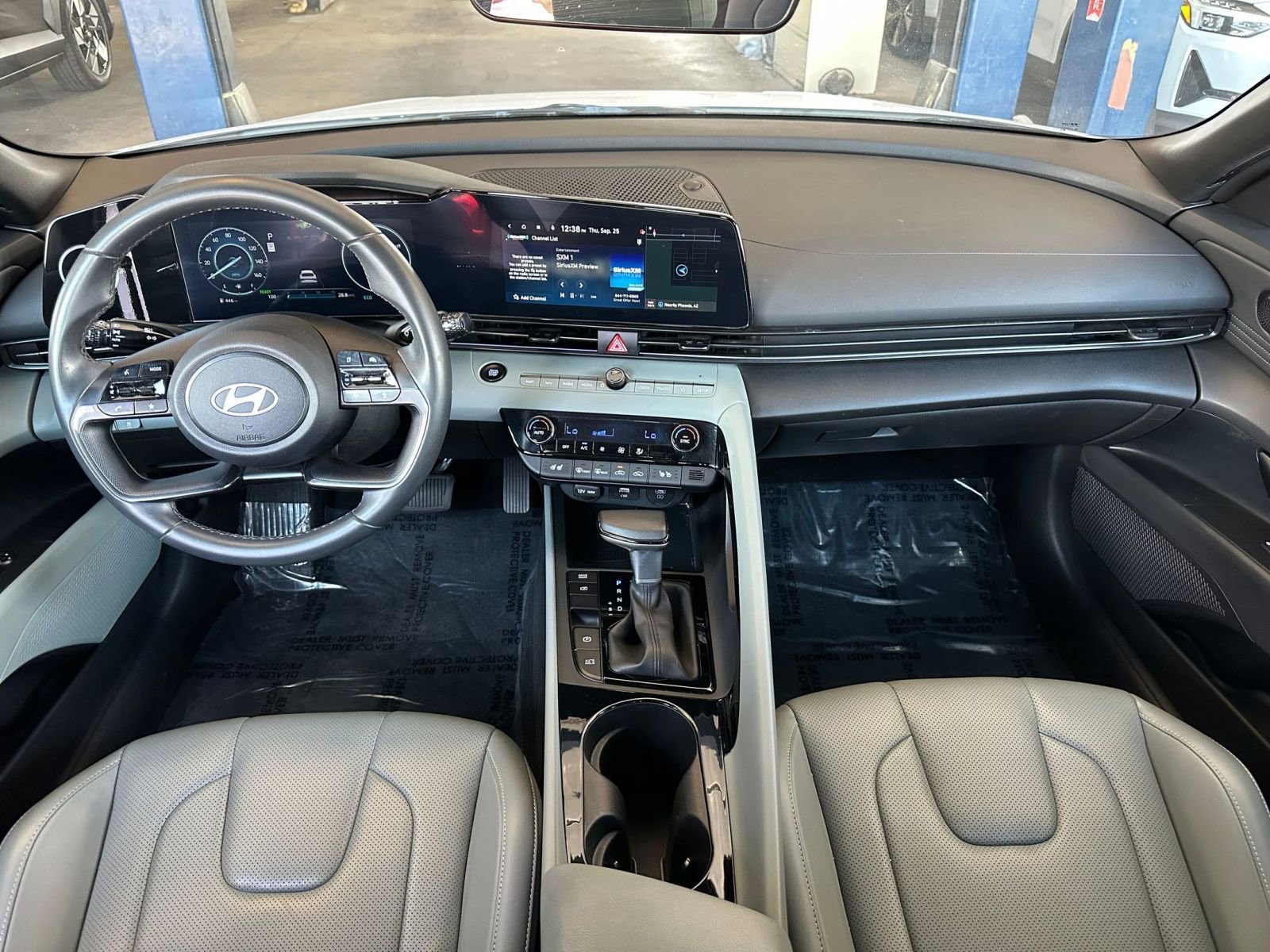 Thumbnail: 2025 Hyundai Elantra - 33