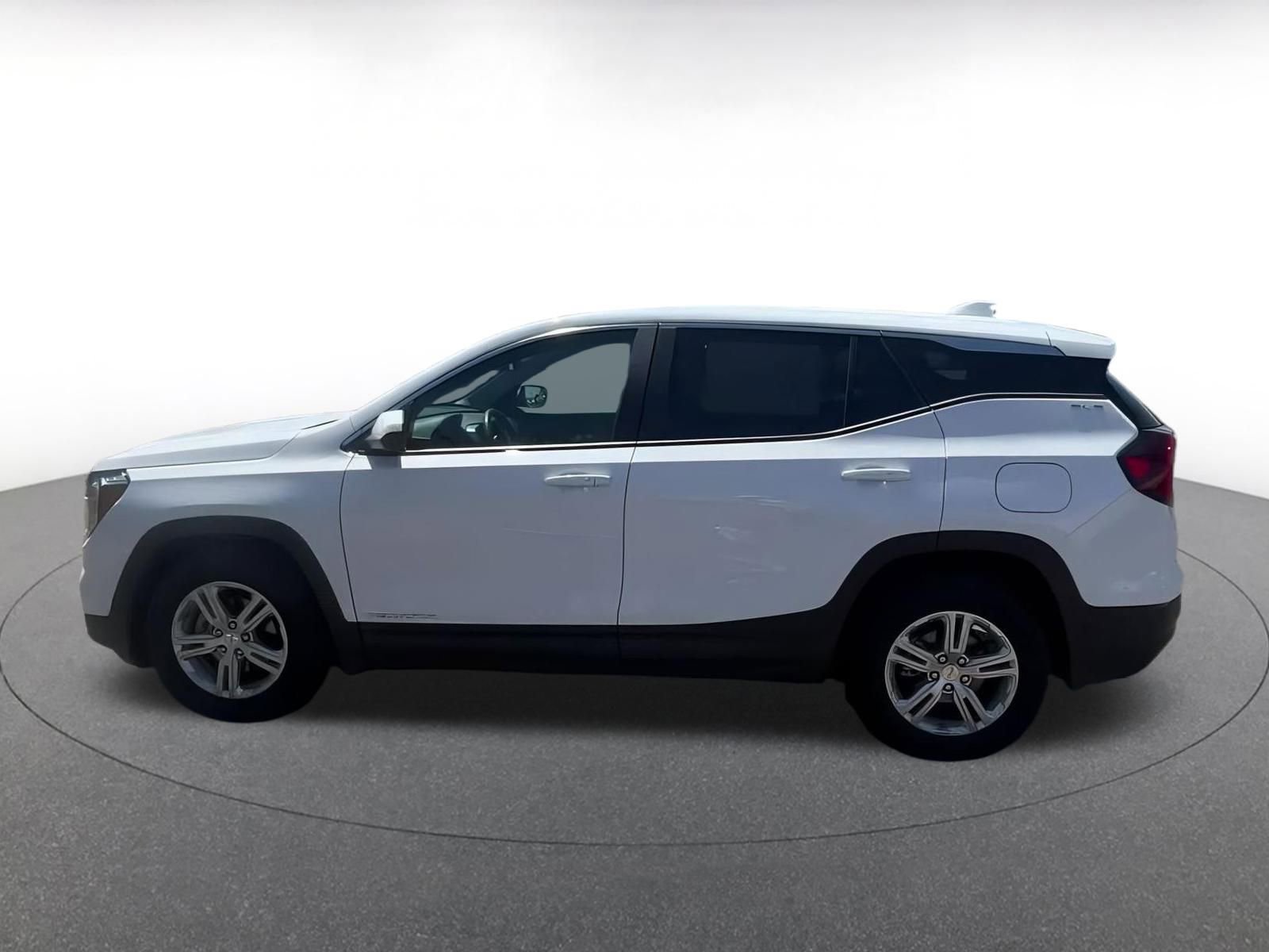 Thumbnail: 2024 GMC Terrain - 9