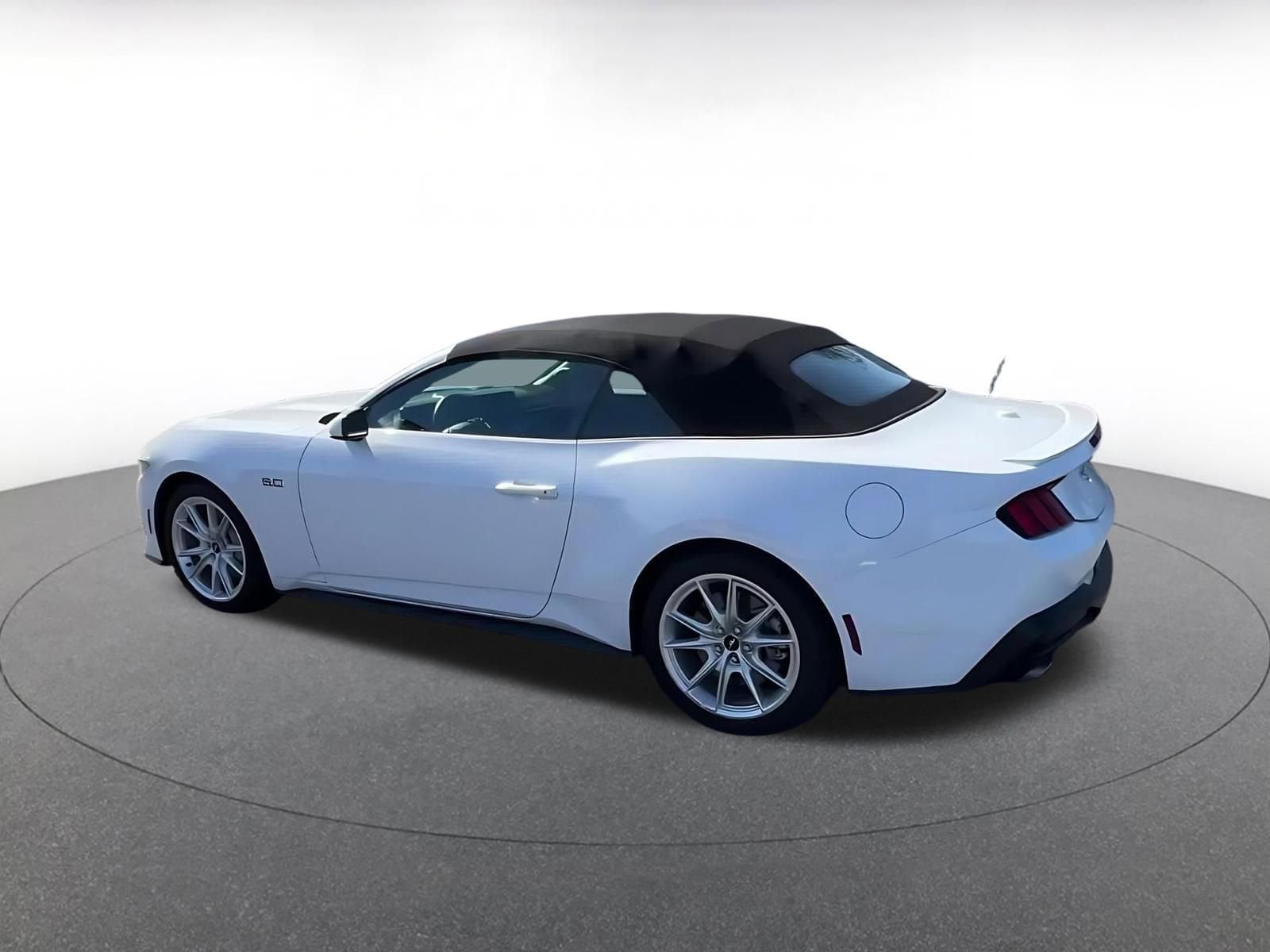 Thumbnail: 2025 Ford Mustang - 10