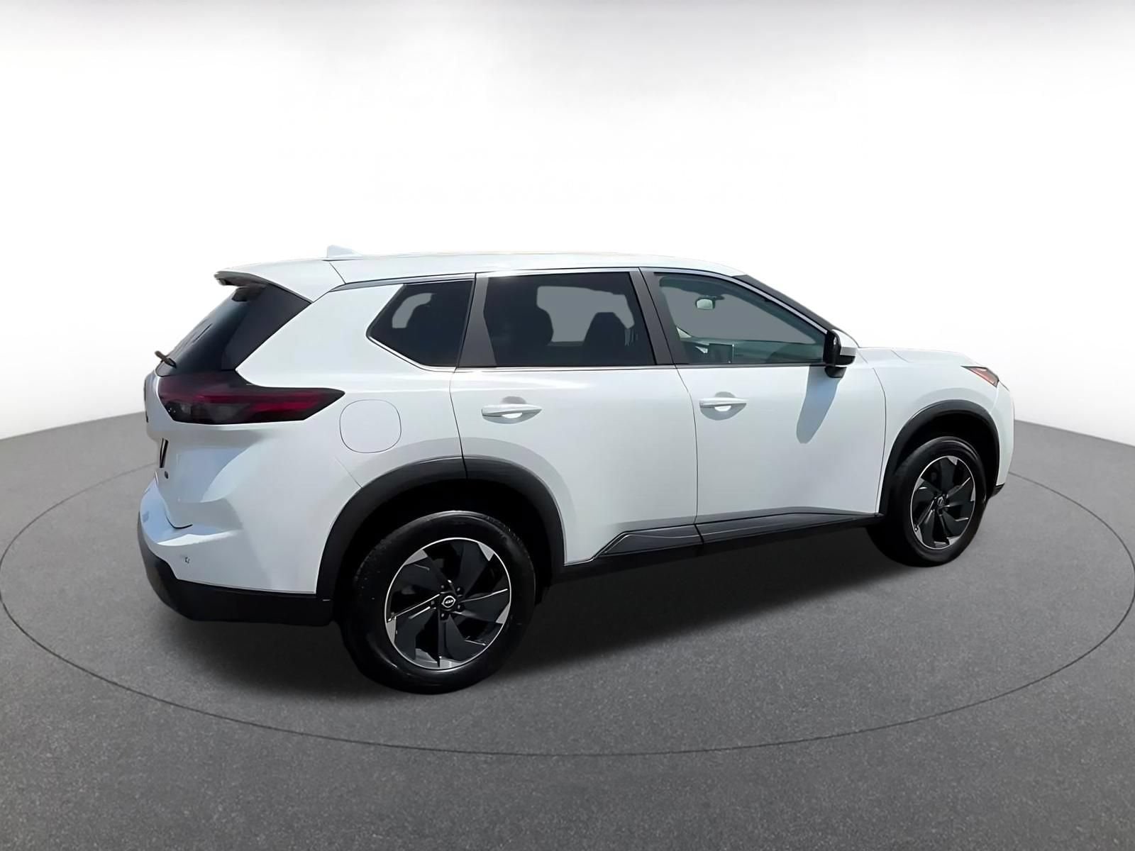 Thumbnail: 2025 Nissan Rogue - 14