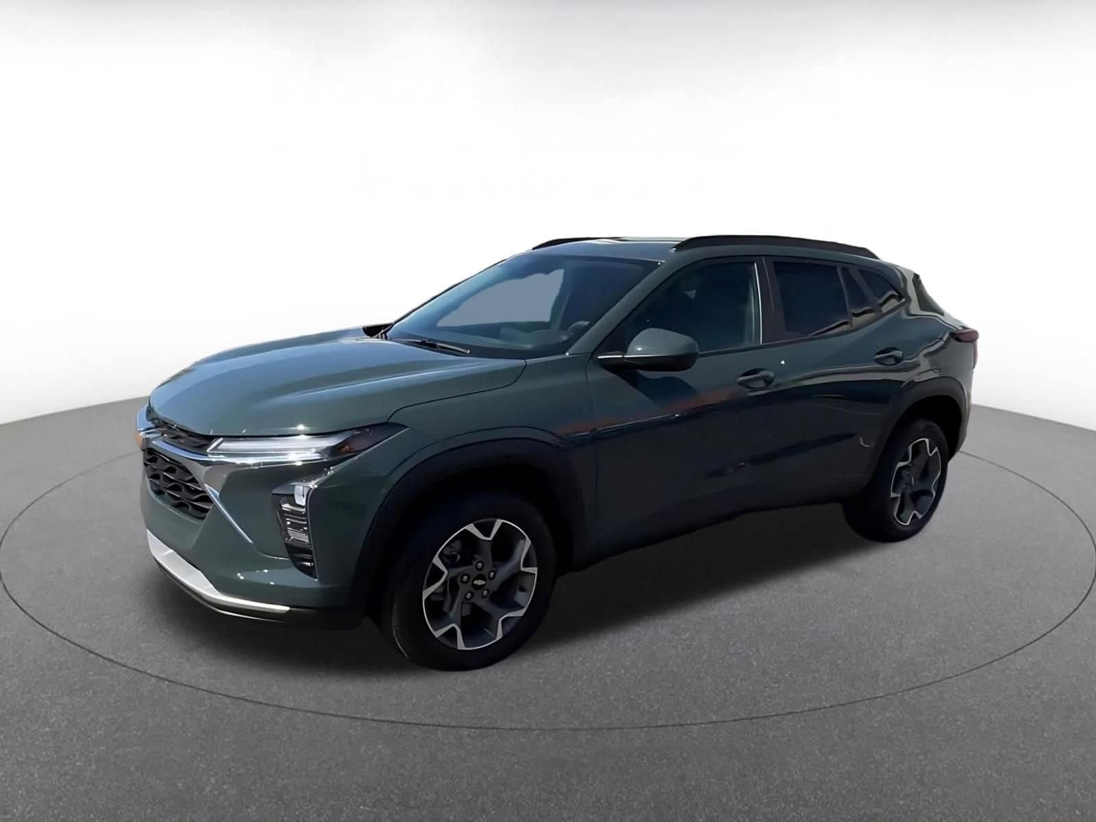 Thumbnail: 2025 Chevrolet Trax - 8