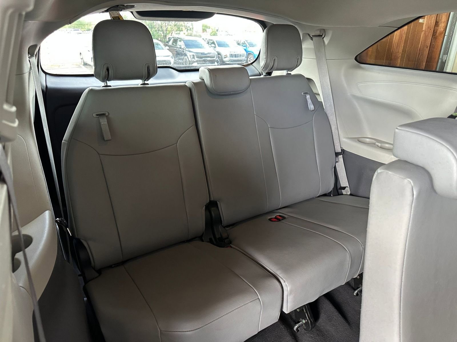 Thumbnail: 2024 Toyota Sienna - 17