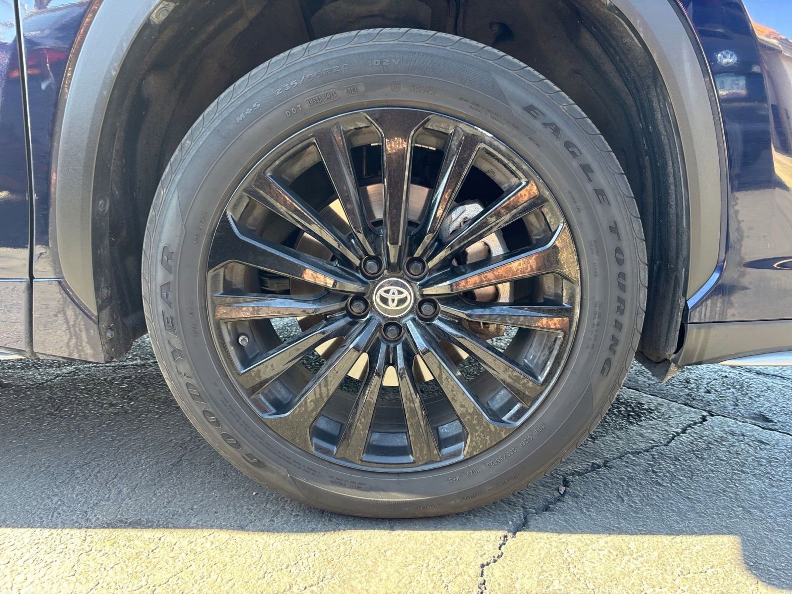 Thumbnail: 2025 Toyota Highlander - 33