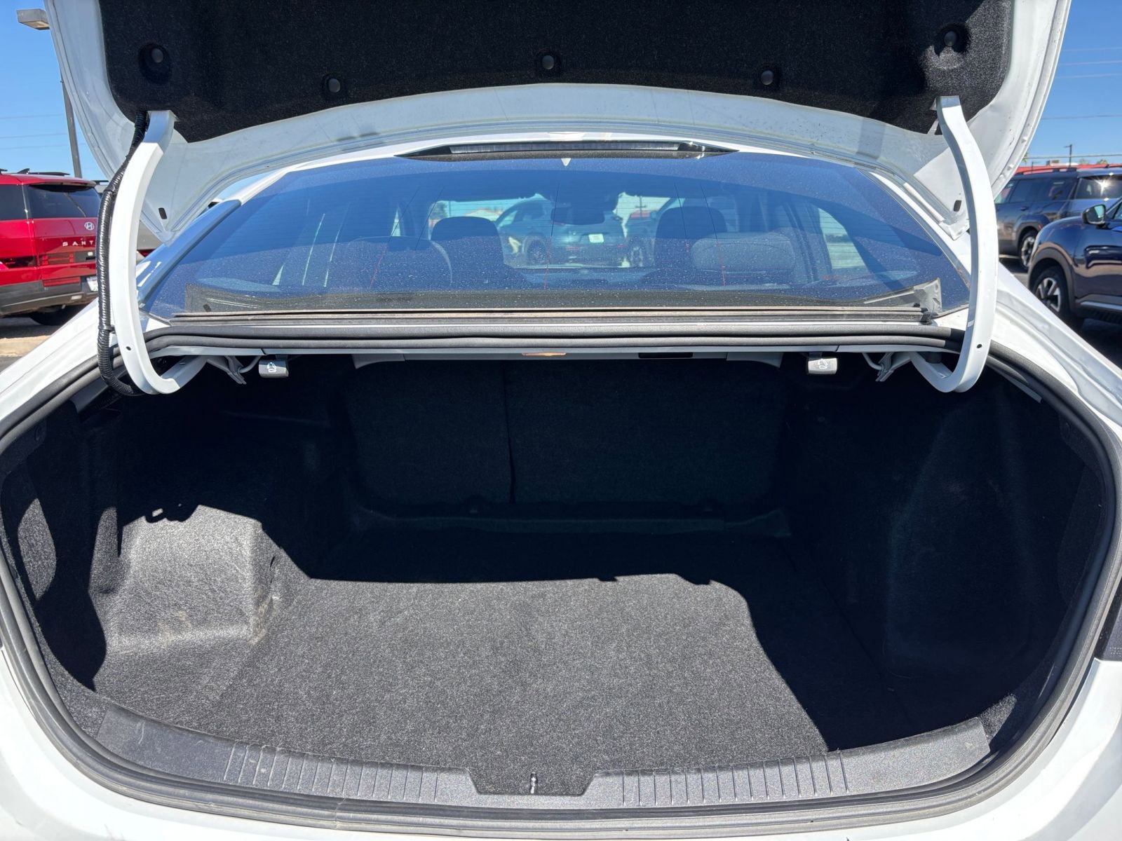 Thumbnail: 2024 Chevrolet Malibu - 32