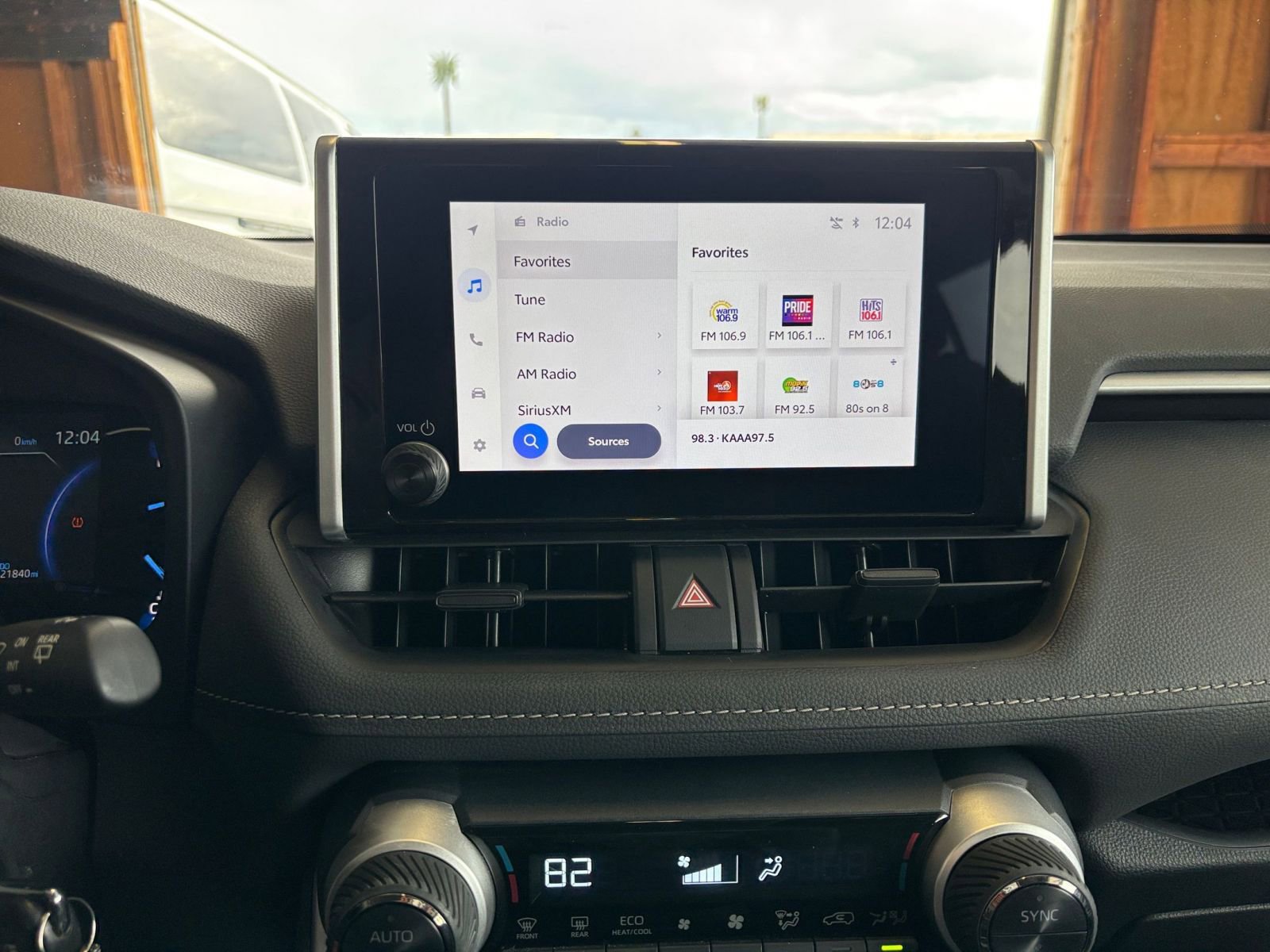 Thumbnail: 2025 Toyota RAV4 - 21