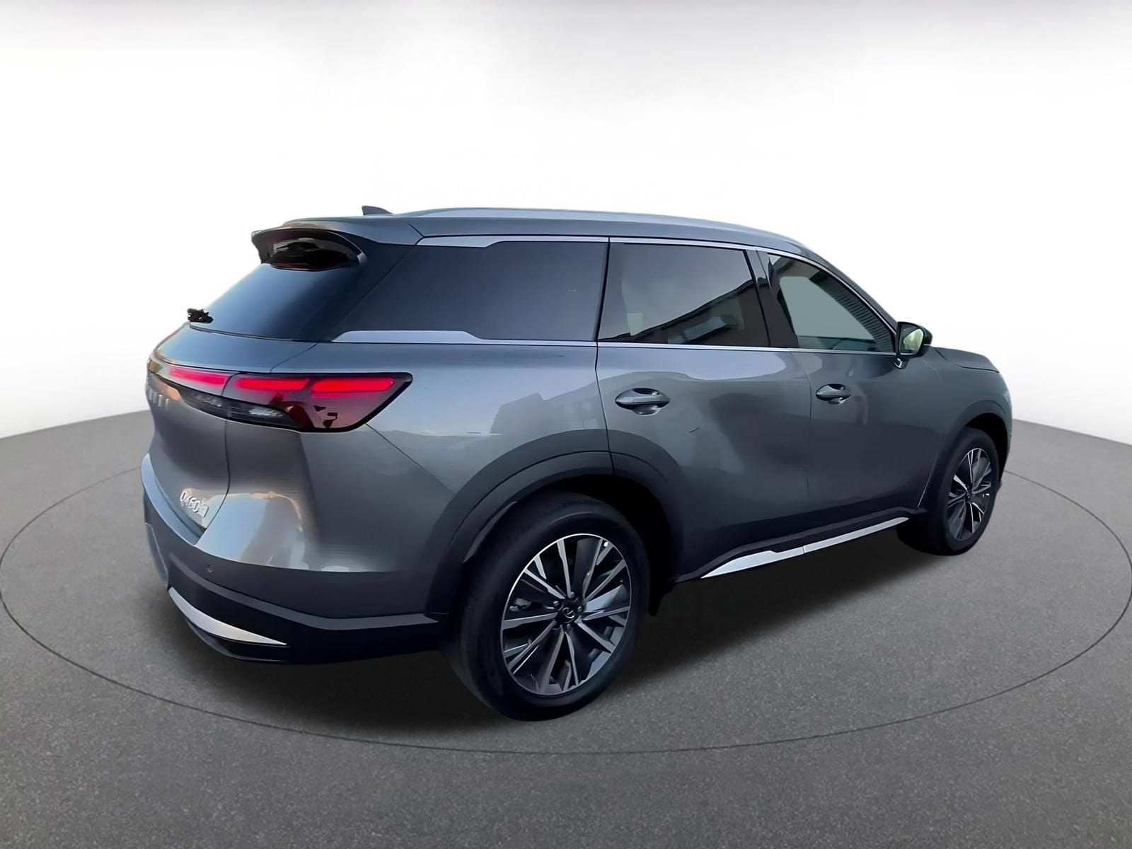 Thumbnail: 2026 INFINITI QX60 - 14