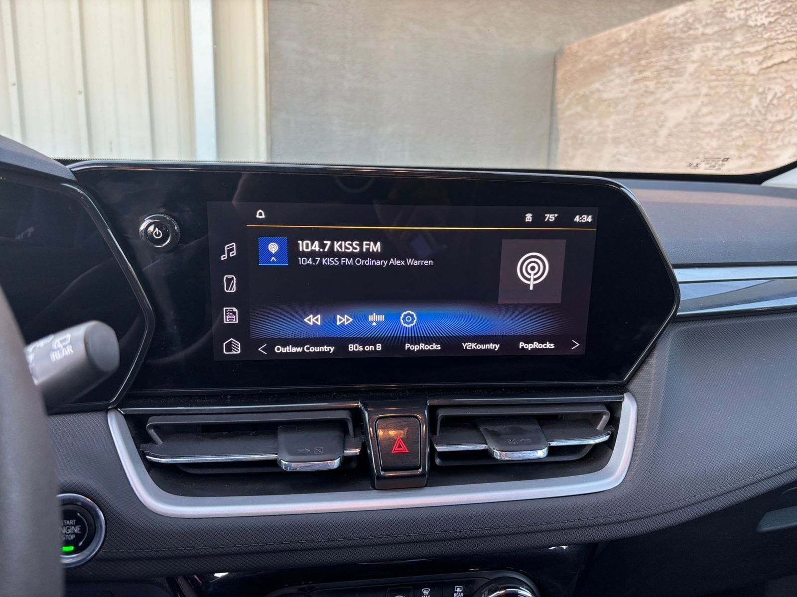 Thumbnail: 2025 Chevrolet TrailBlazer - 21