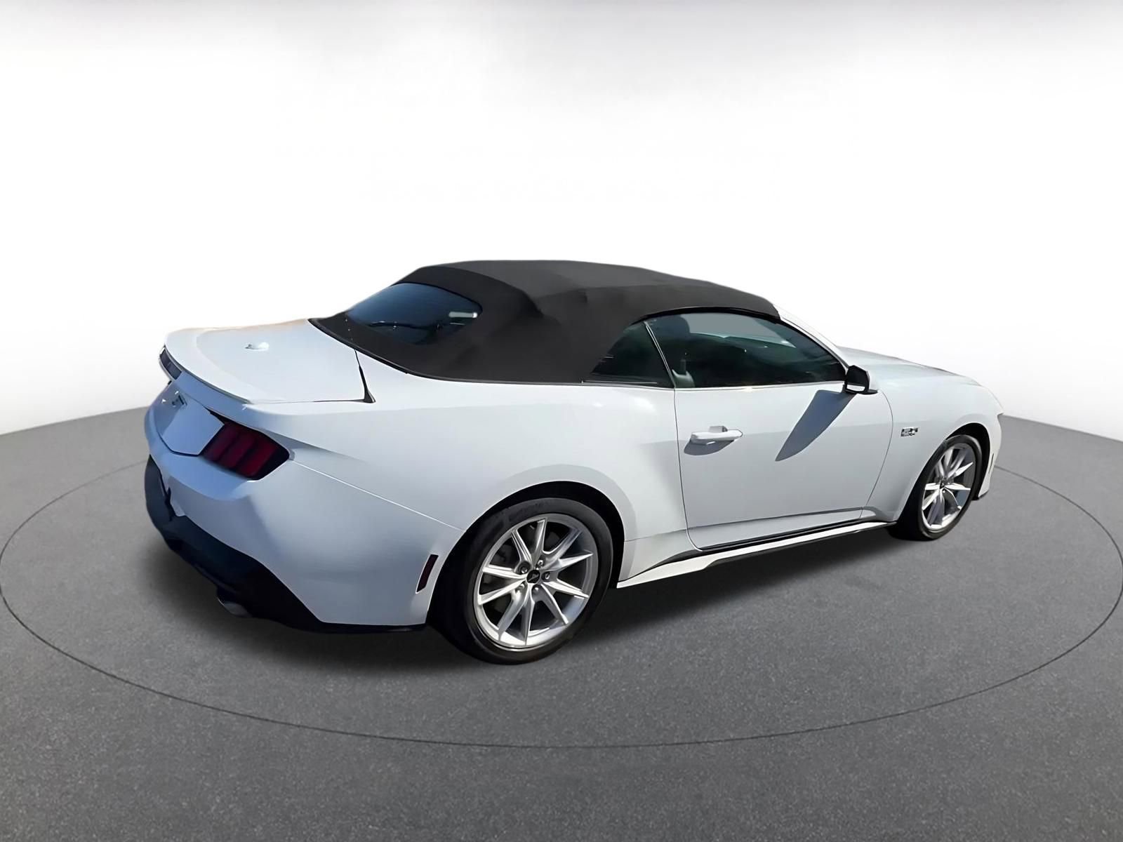 Thumbnail: 2025 Ford Mustang - 15