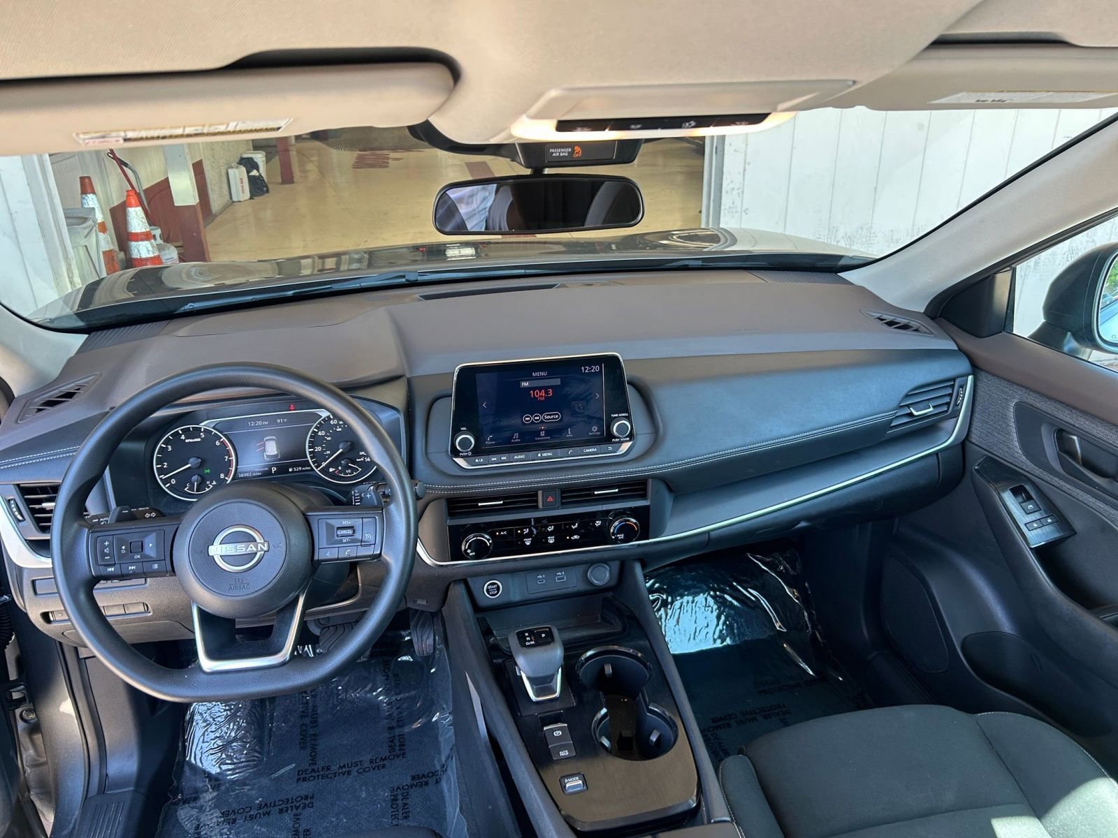 Thumbnail: 2023 Nissan Rogue - 32