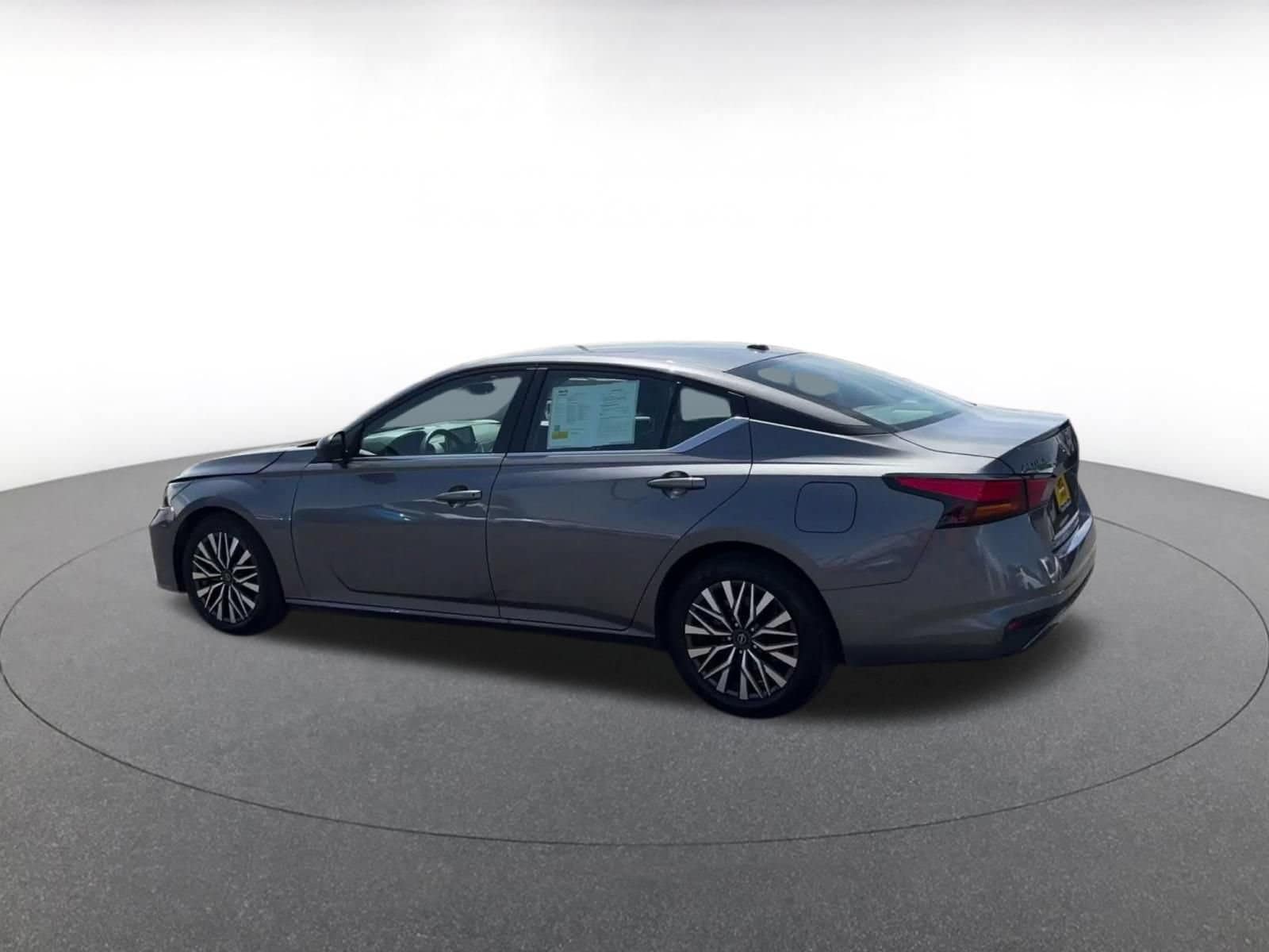 Thumbnail: 2026 Nissan Altima - 9