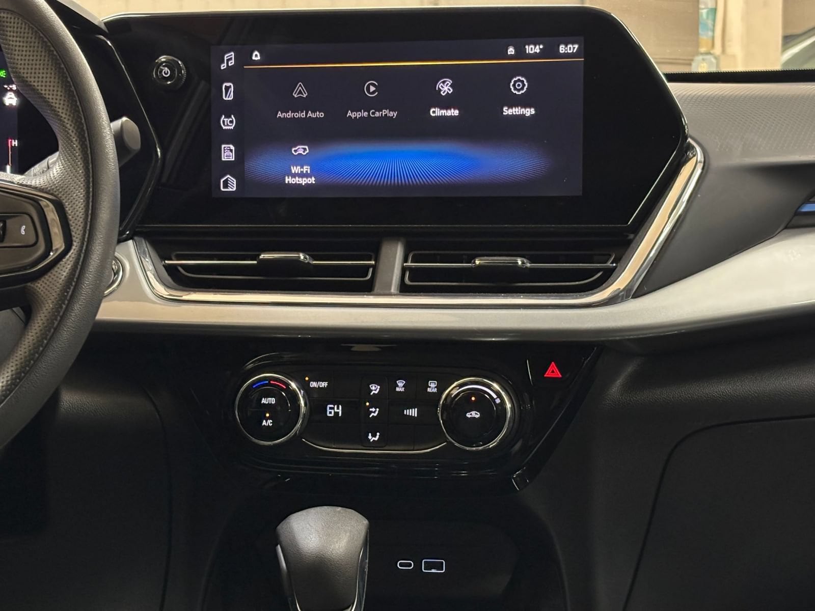 Thumbnail: 2025 Chevrolet Trax - 17