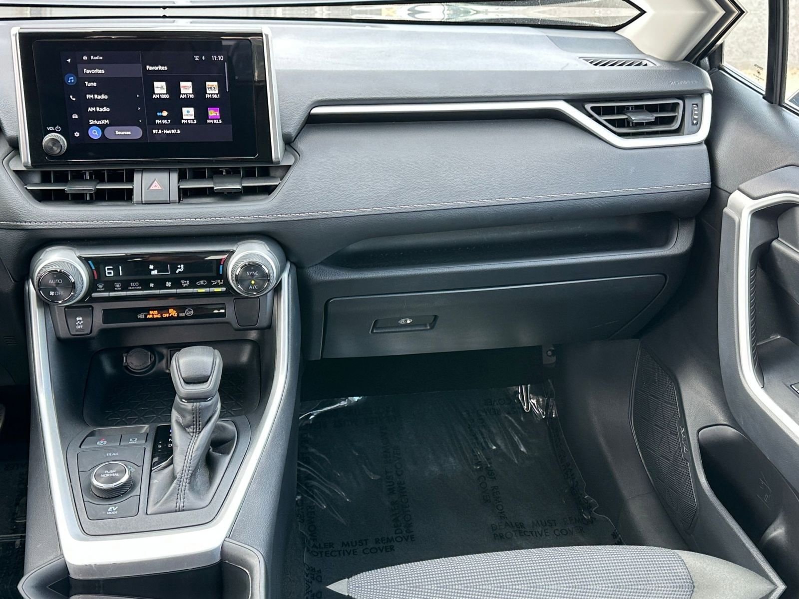 Thumbnail: 2025 Toyota RAV4 - 34