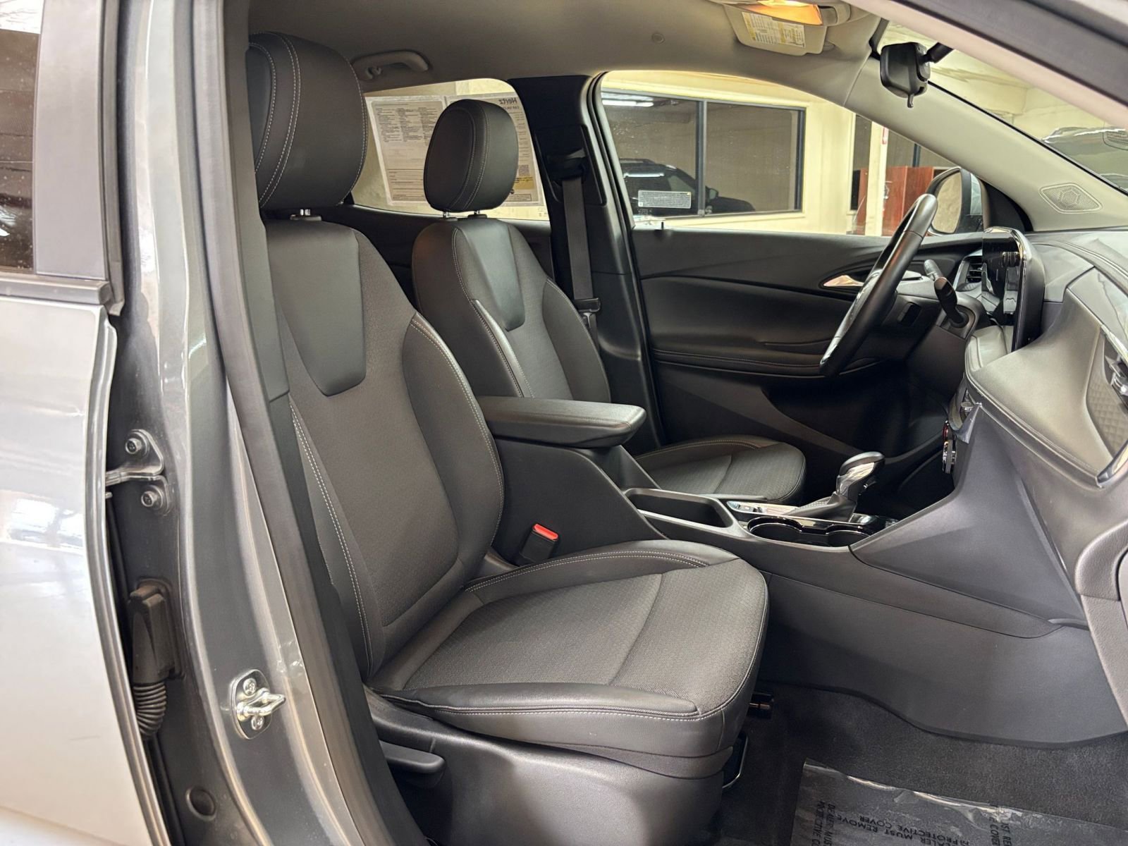 Thumbnail: 2025 Buick Encore GX - 35