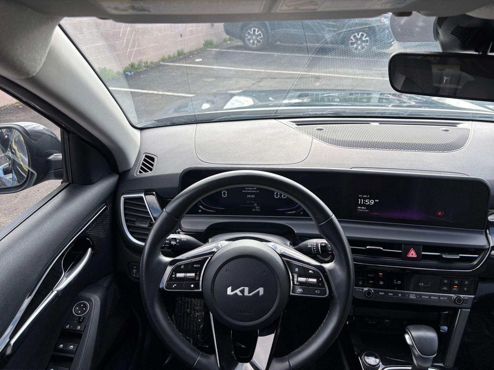 Thumbnail: 2025 Kia Seltos - 33