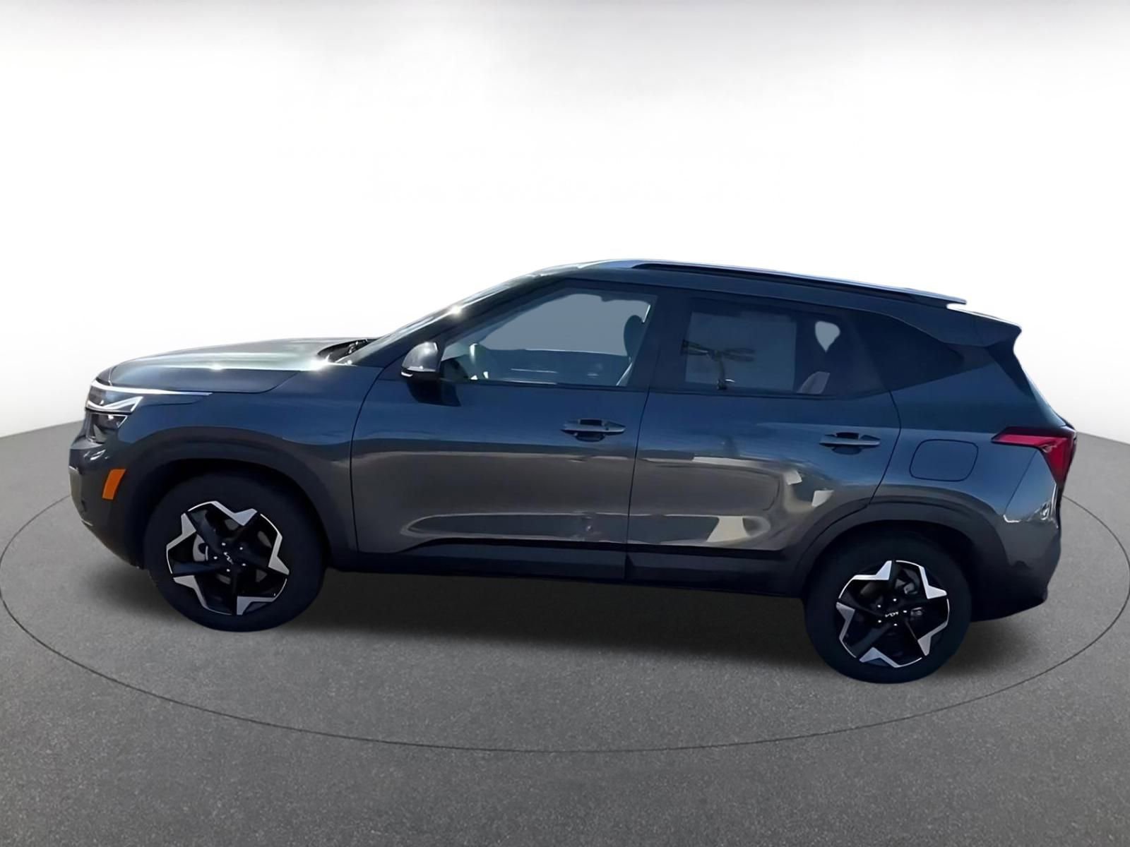 Thumbnail: 2025 Kia Seltos - 9