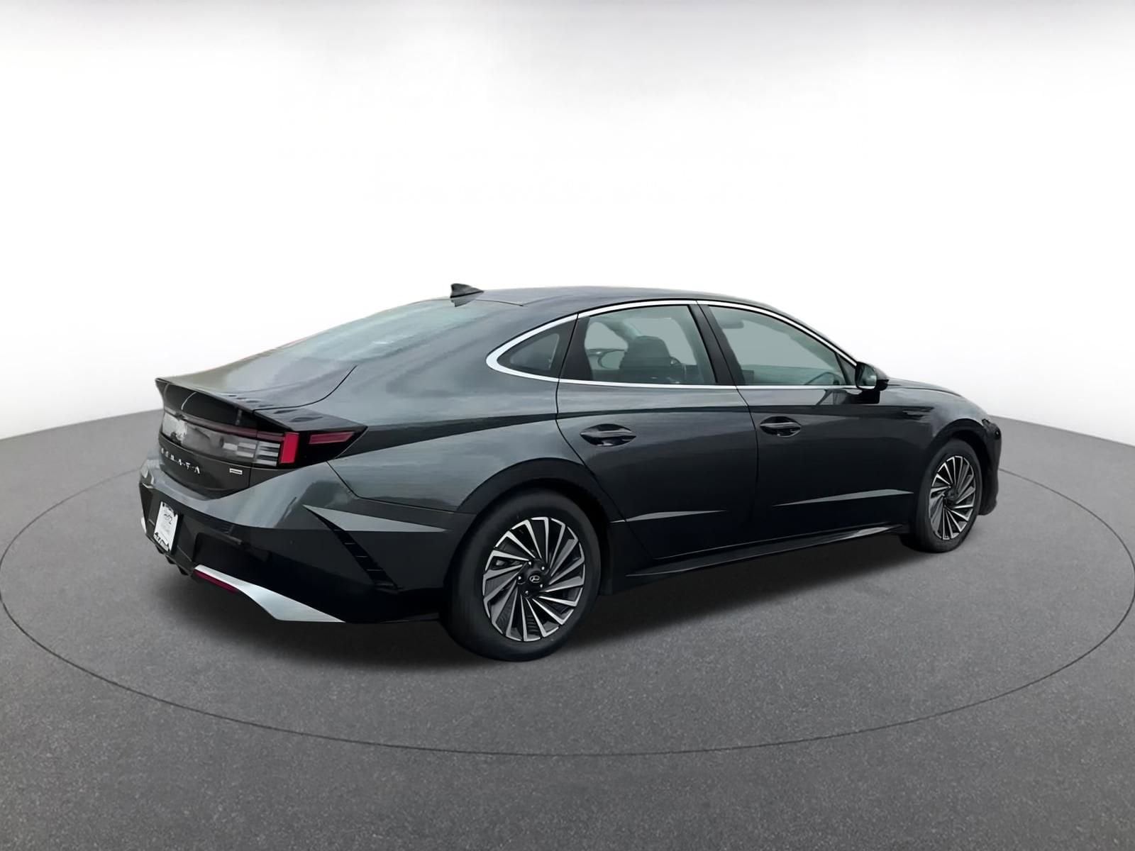 Thumbnail: 2024 Hyundai Sonata - 14