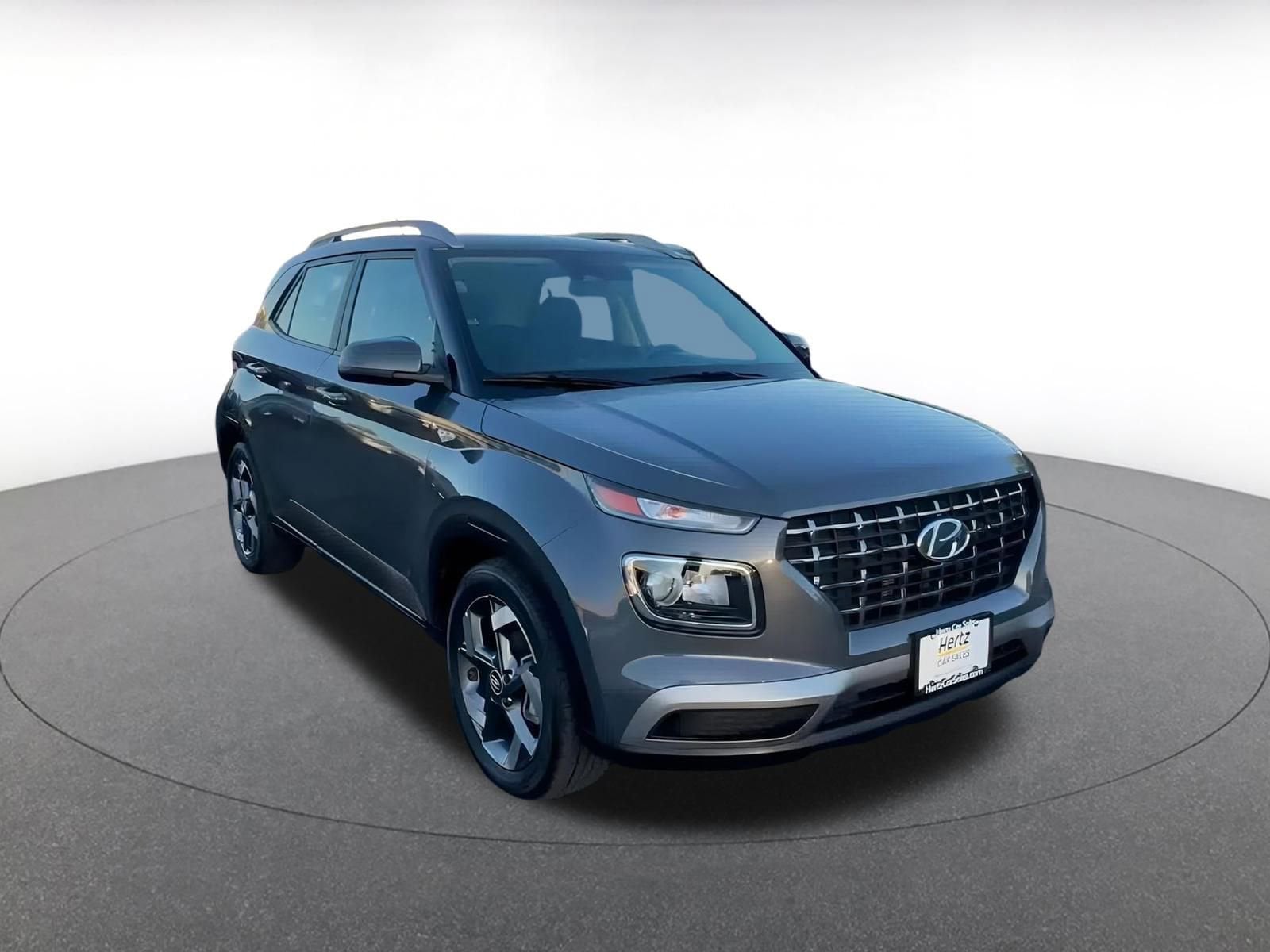 Thumbnail: 2025 Hyundai Venue - 3