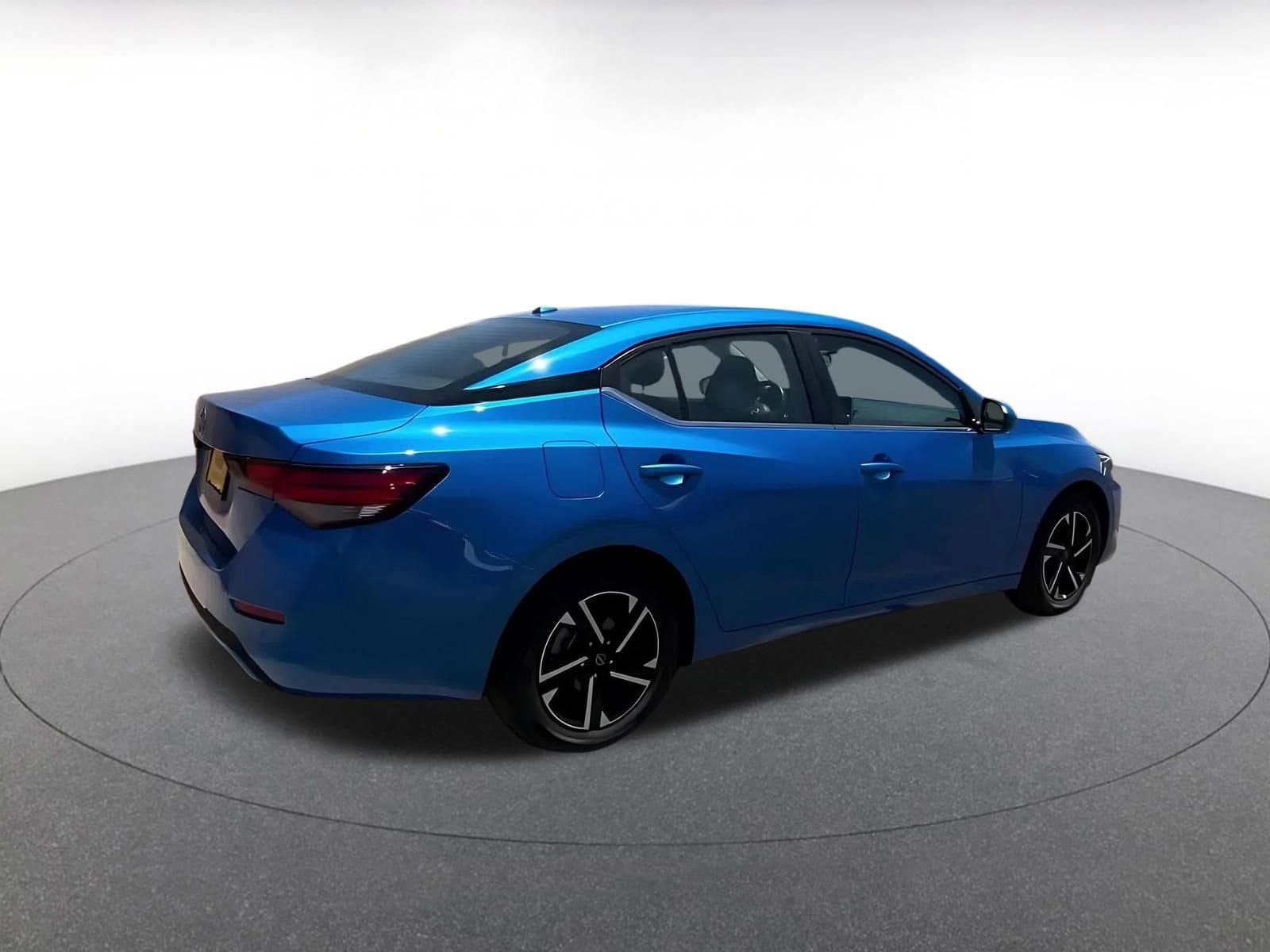 Thumbnail: 2025 Nissan Sentra - 15