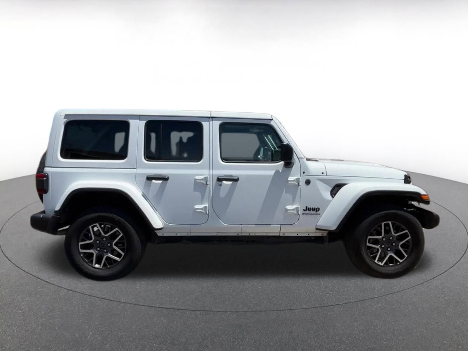 Thumbnail: 2025 Jeep Wrangler - 16