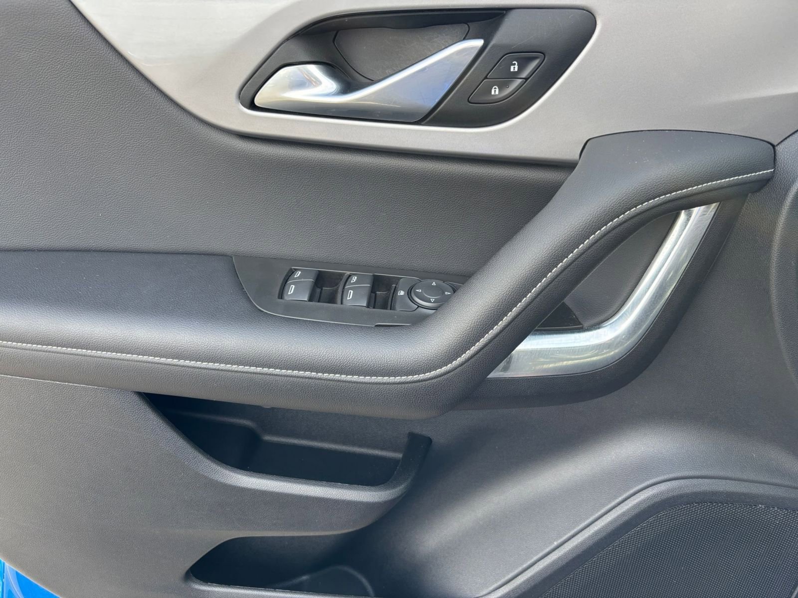 Thumbnail: 2025 Chevrolet Blazer - 18