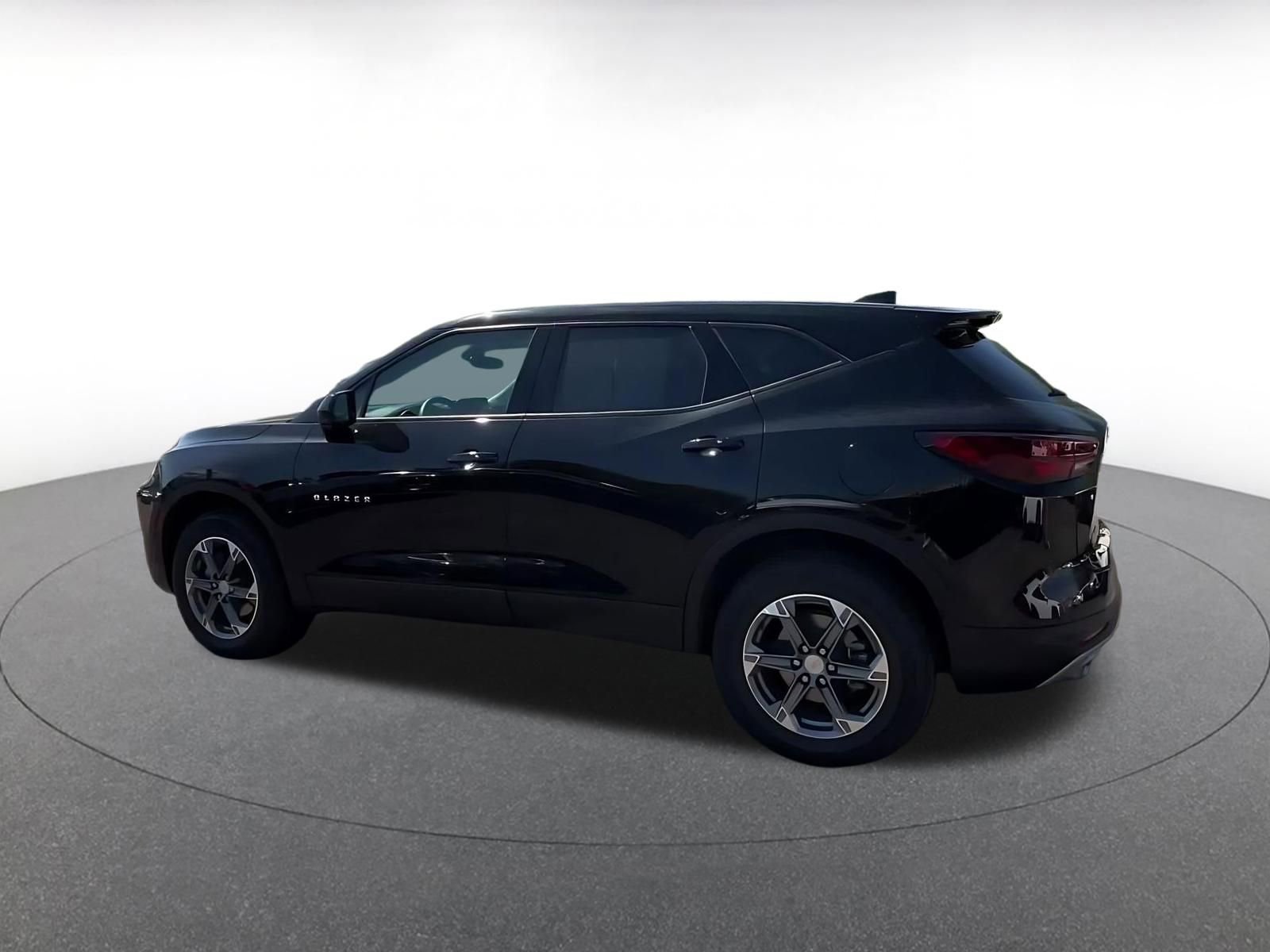 Thumbnail: 2025 Chevrolet Blazer - 10