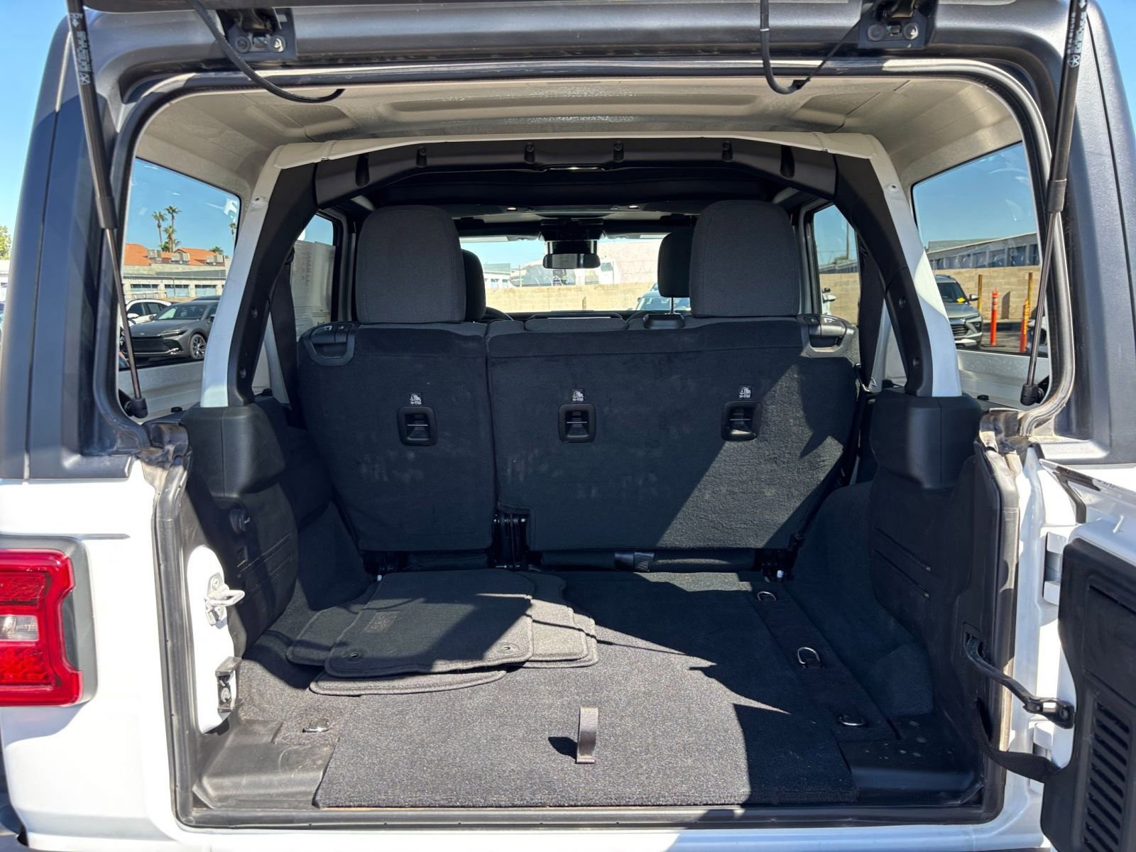 Thumbnail: 2025 Jeep Wrangler - 30