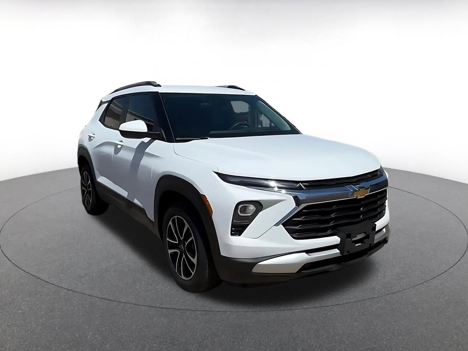 Thumbnail: 2025 Chevrolet TrailBlazer - 3