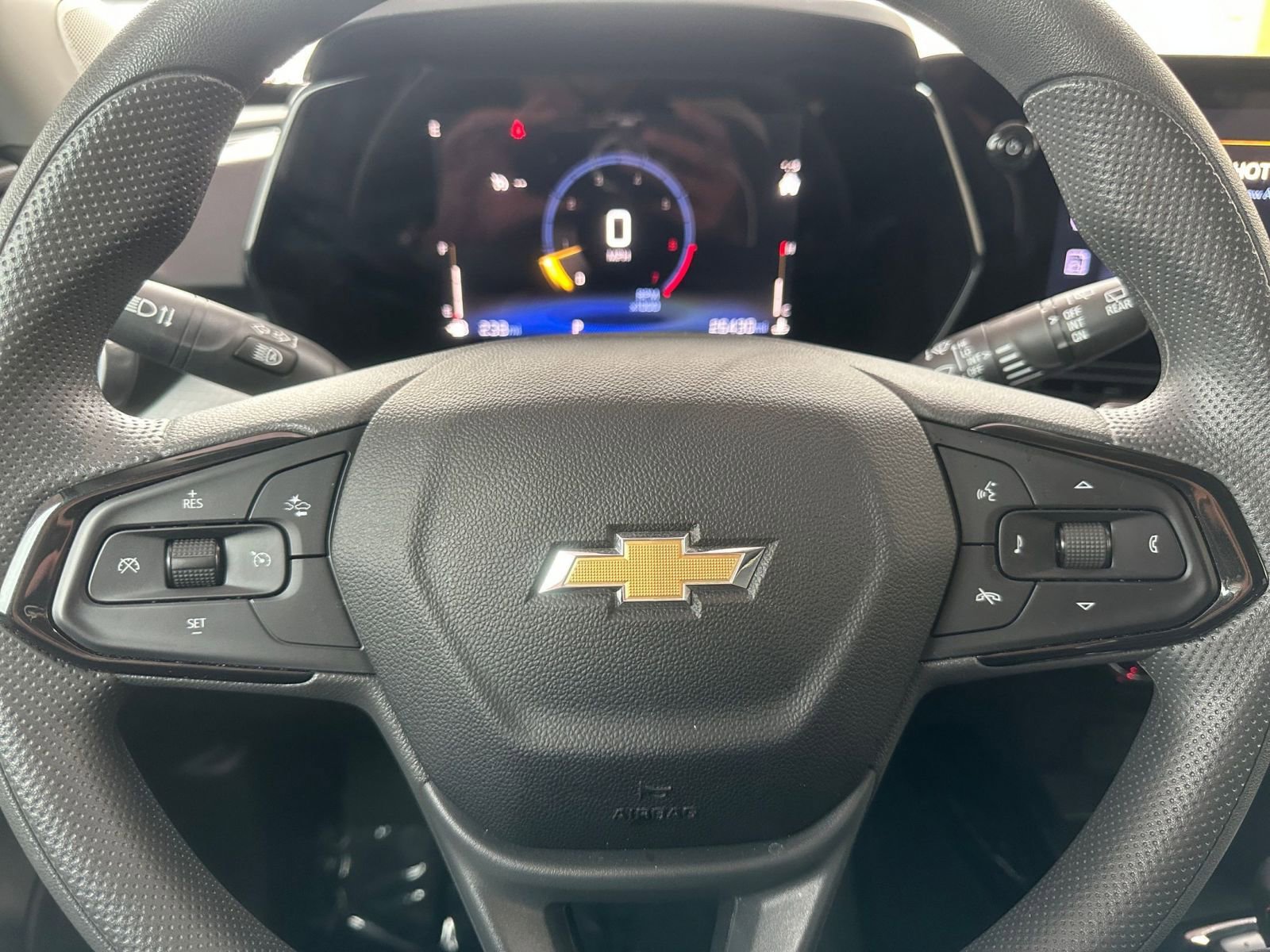 Thumbnail: 2025 Chevrolet Trax - 25