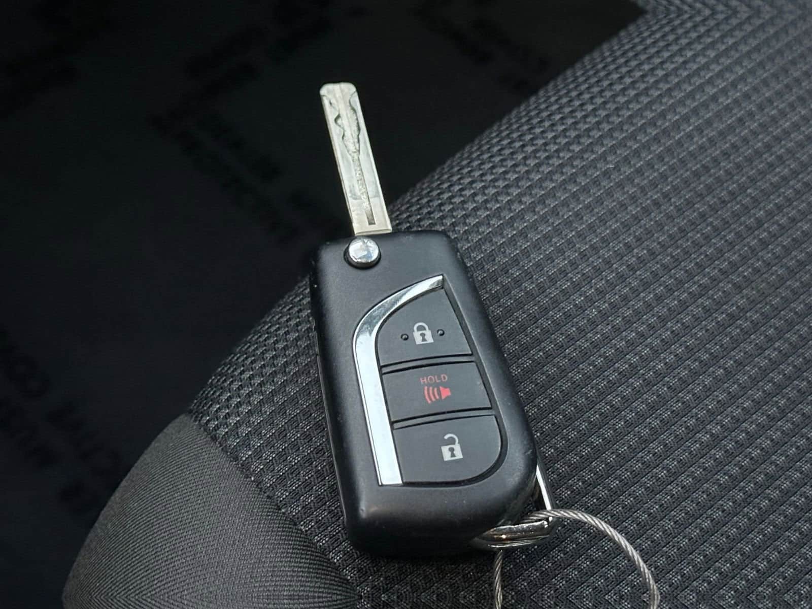 Thumbnail: 2025 Toyota RAV4 - 22