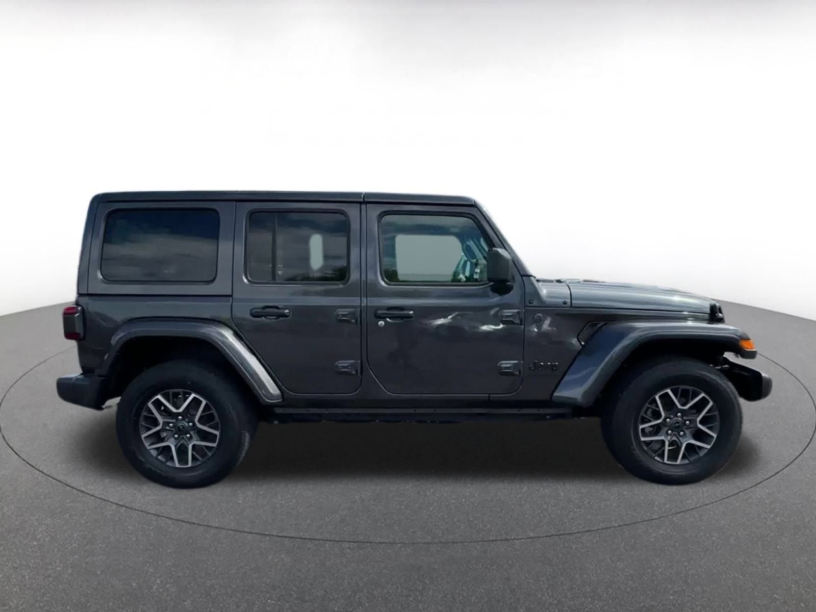 Thumbnail: 2025 Jeep Wrangler - 16