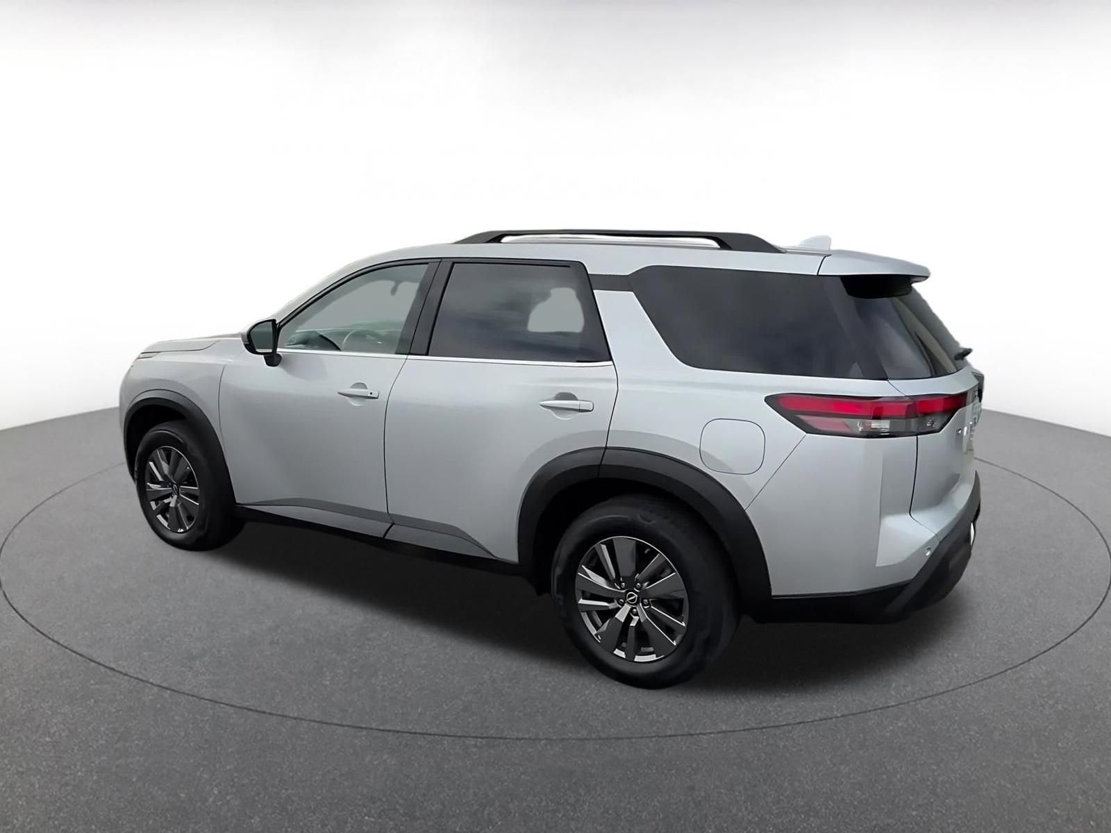 Thumbnail: 2025 Nissan Pathfinder - 10