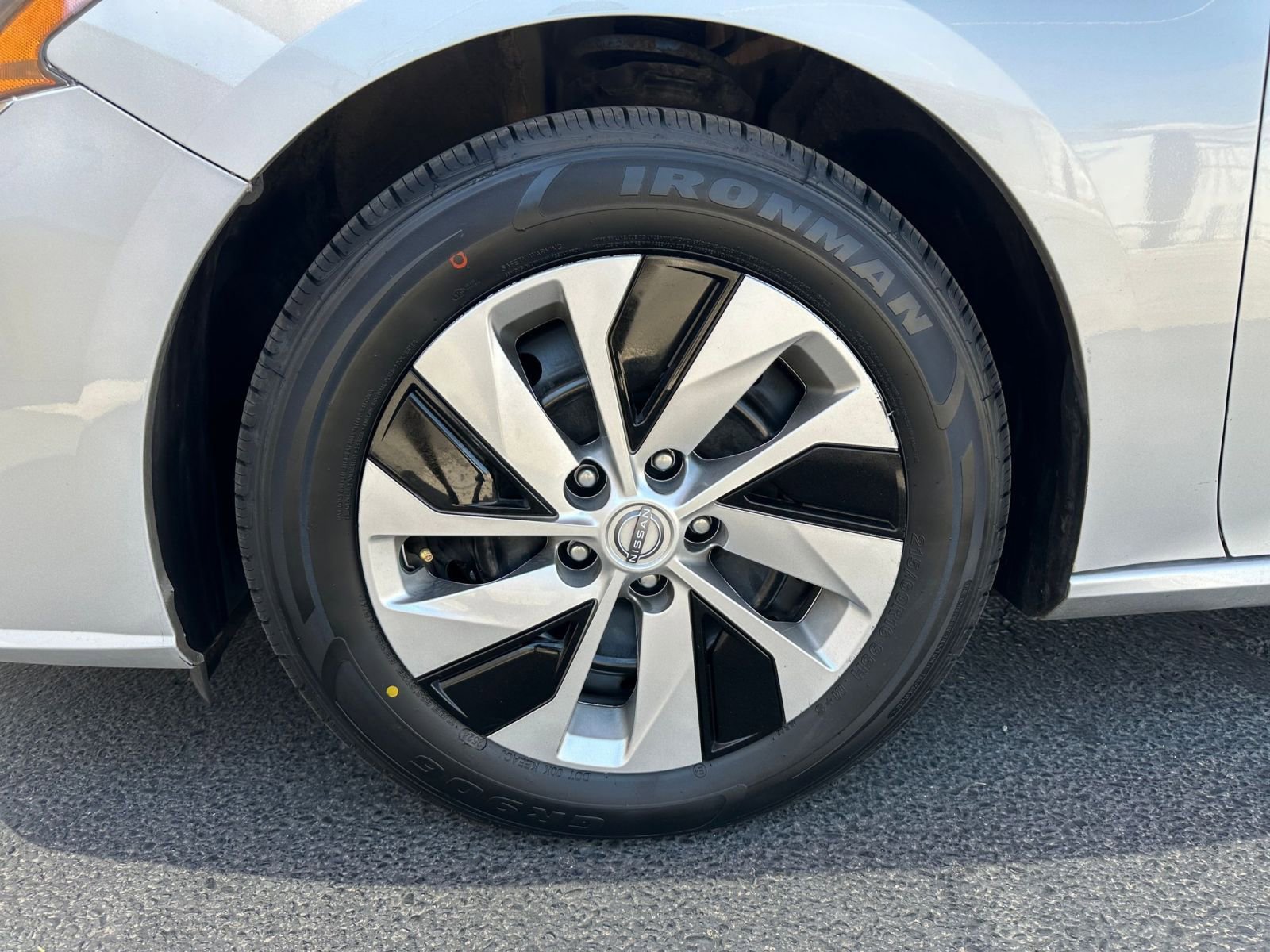 Thumbnail: 2024 Nissan Altima - 28