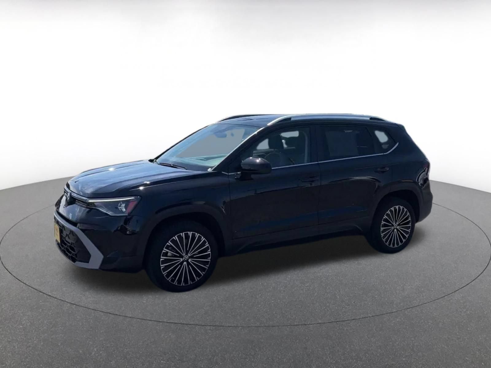 Thumbnail: 2026 Volkswagen Taos - 6