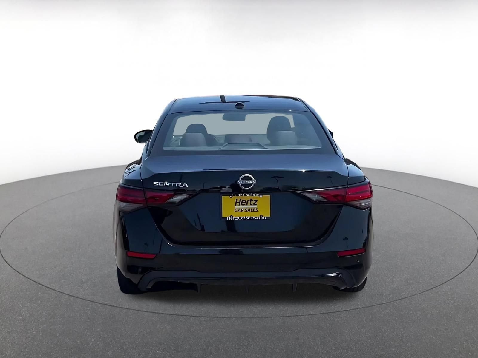Thumbnail: 2025 Nissan Sentra - 10