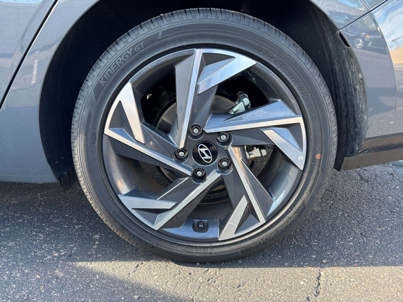 Thumbnail: 2025 Hyundai Elantra - 30