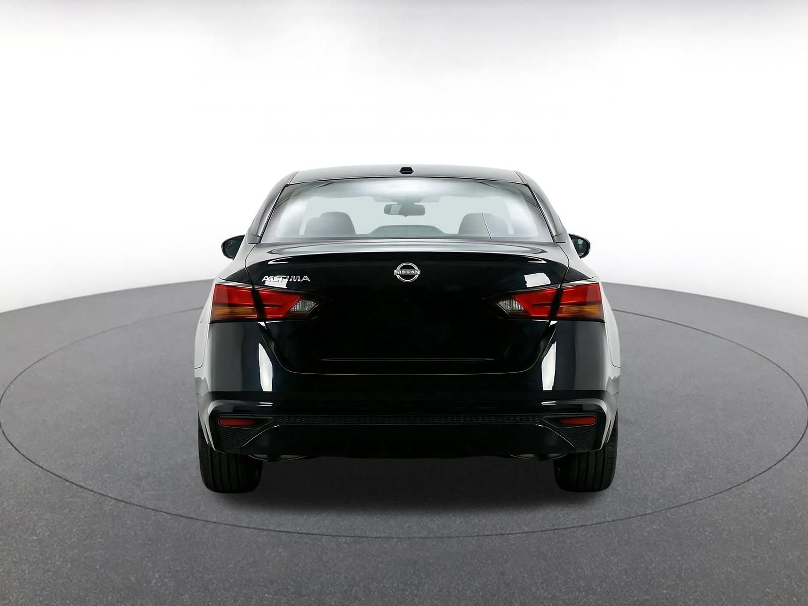 Thumbnail: 2025 Nissan Altima - 8