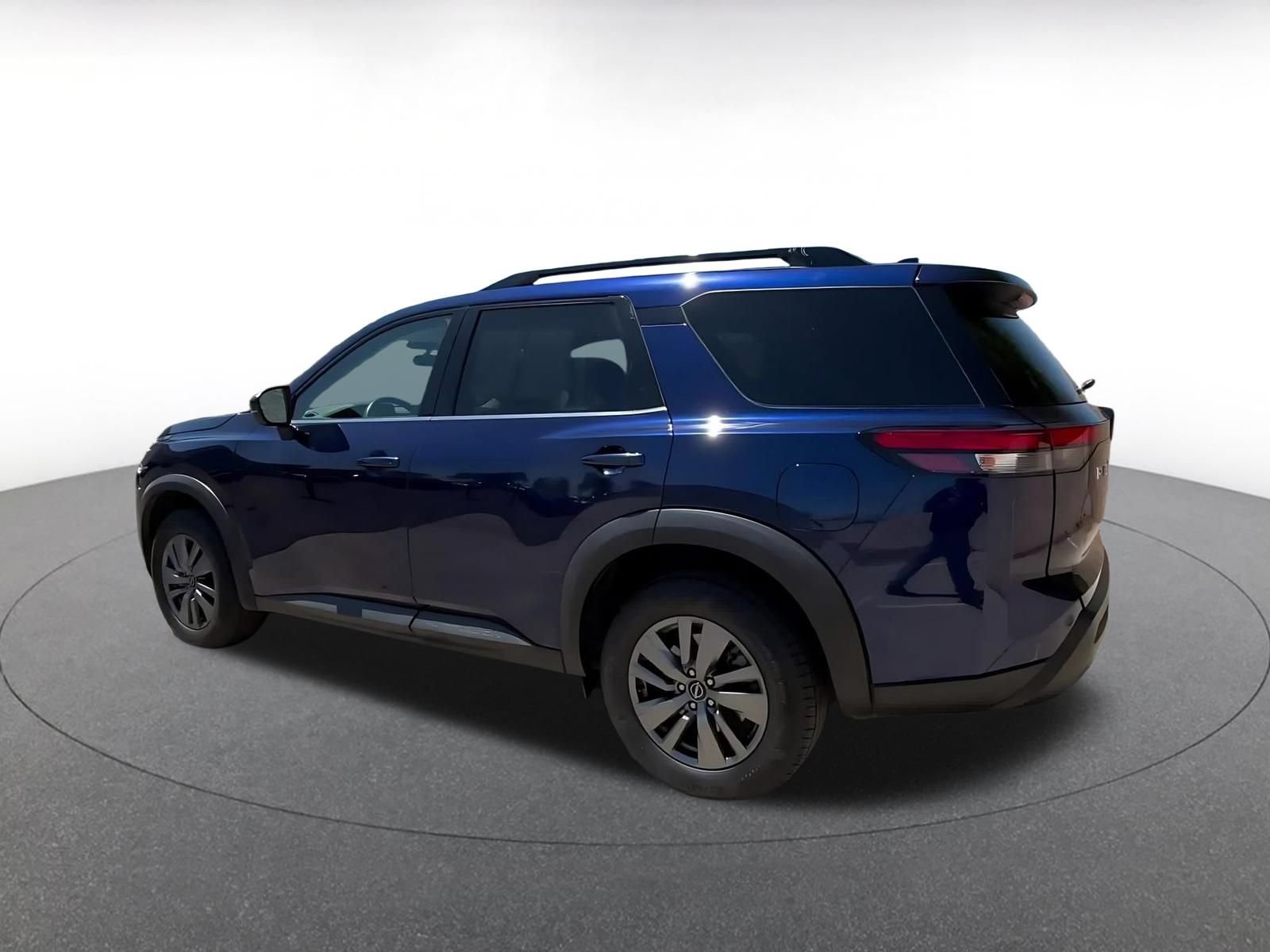 Thumbnail: 2025 Nissan Pathfinder - 10