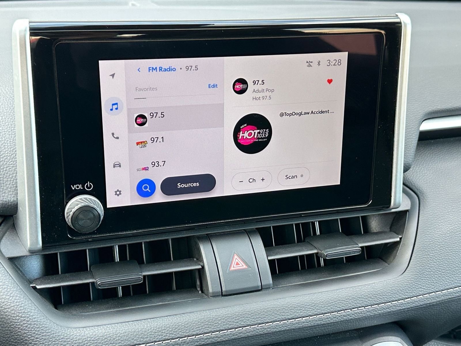 Thumbnail: 2025 Toyota RAV4 - 21