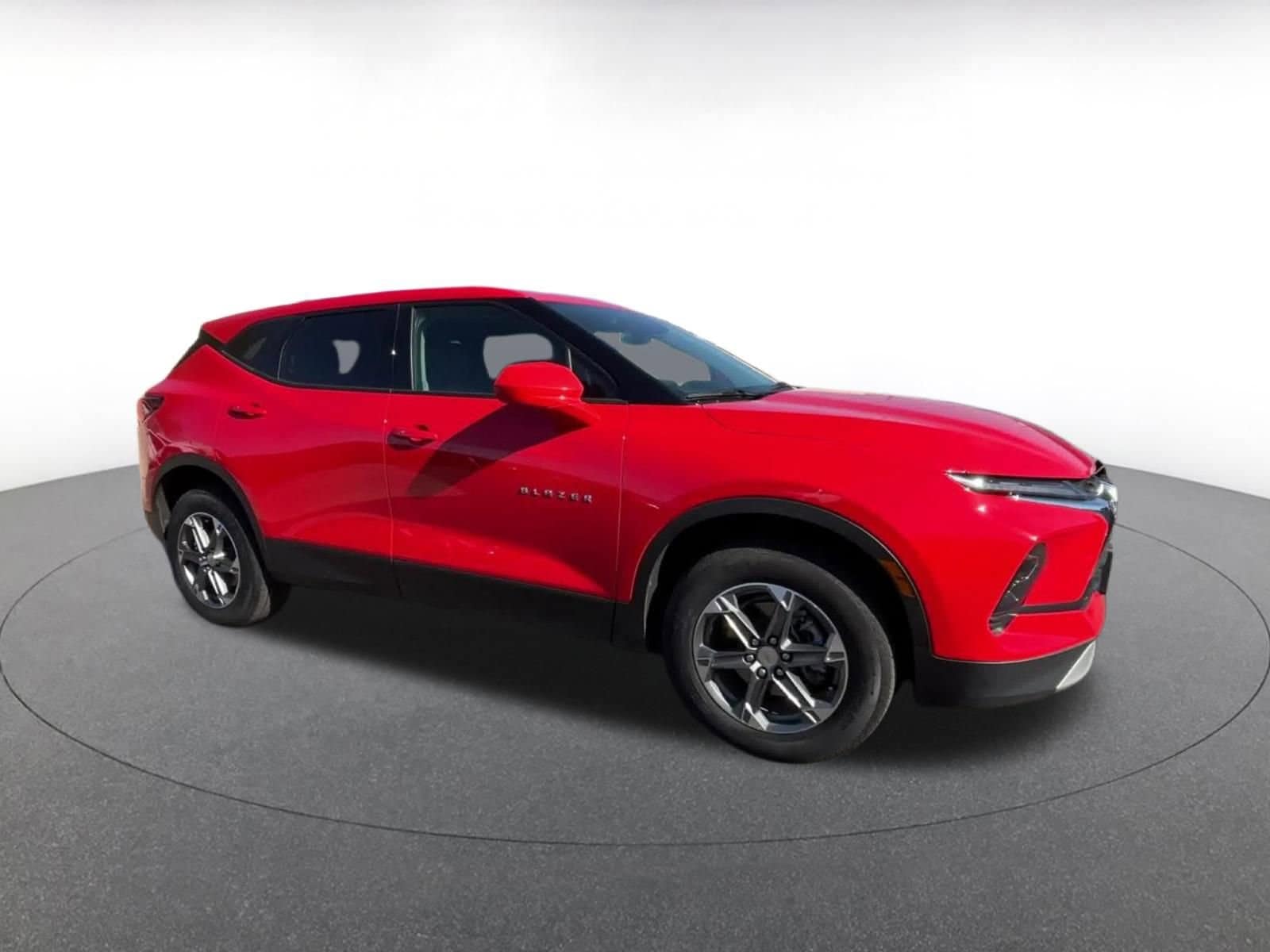 Thumbnail: 2025 Chevrolet Blazer - 2