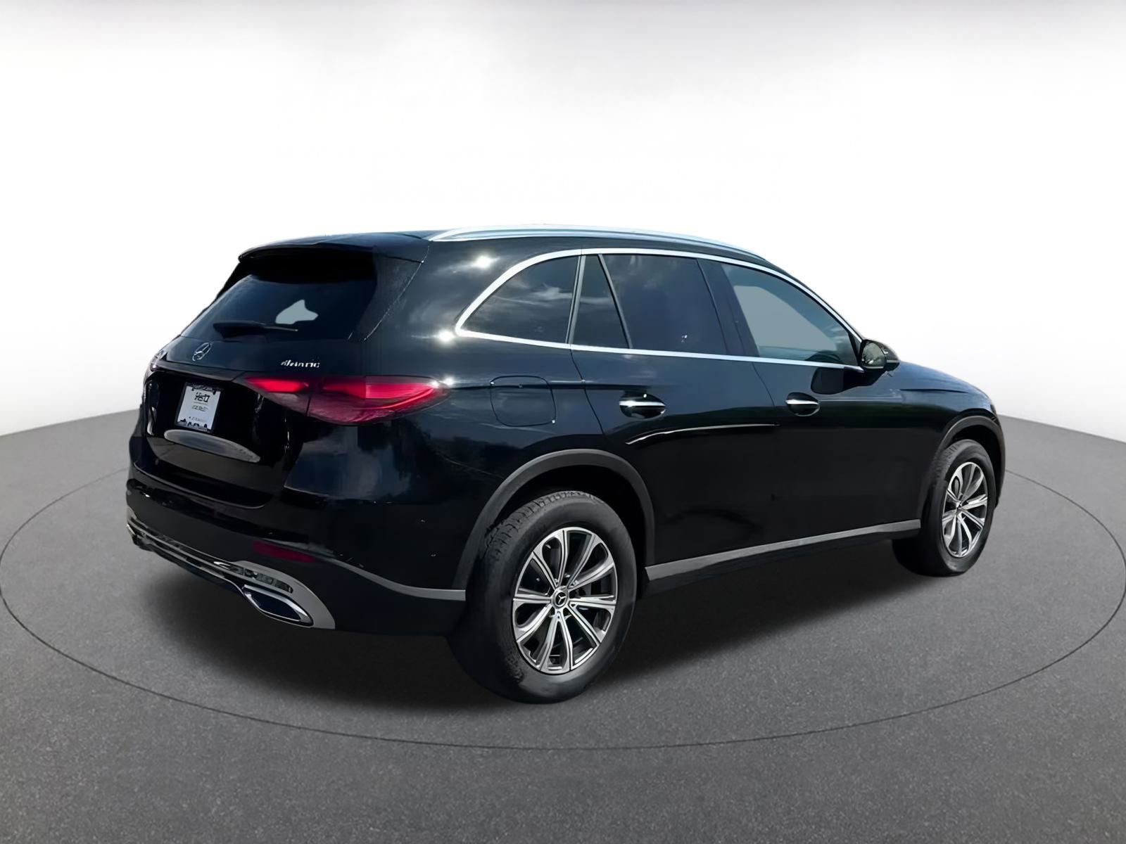 Thumbnail: 2024 Mercedes-Benz GLC - 14