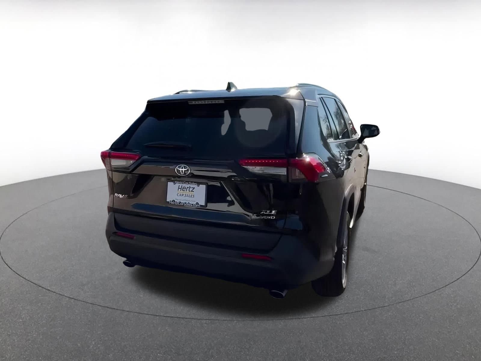 Thumbnail: 2025 Toyota RAV4 - 14