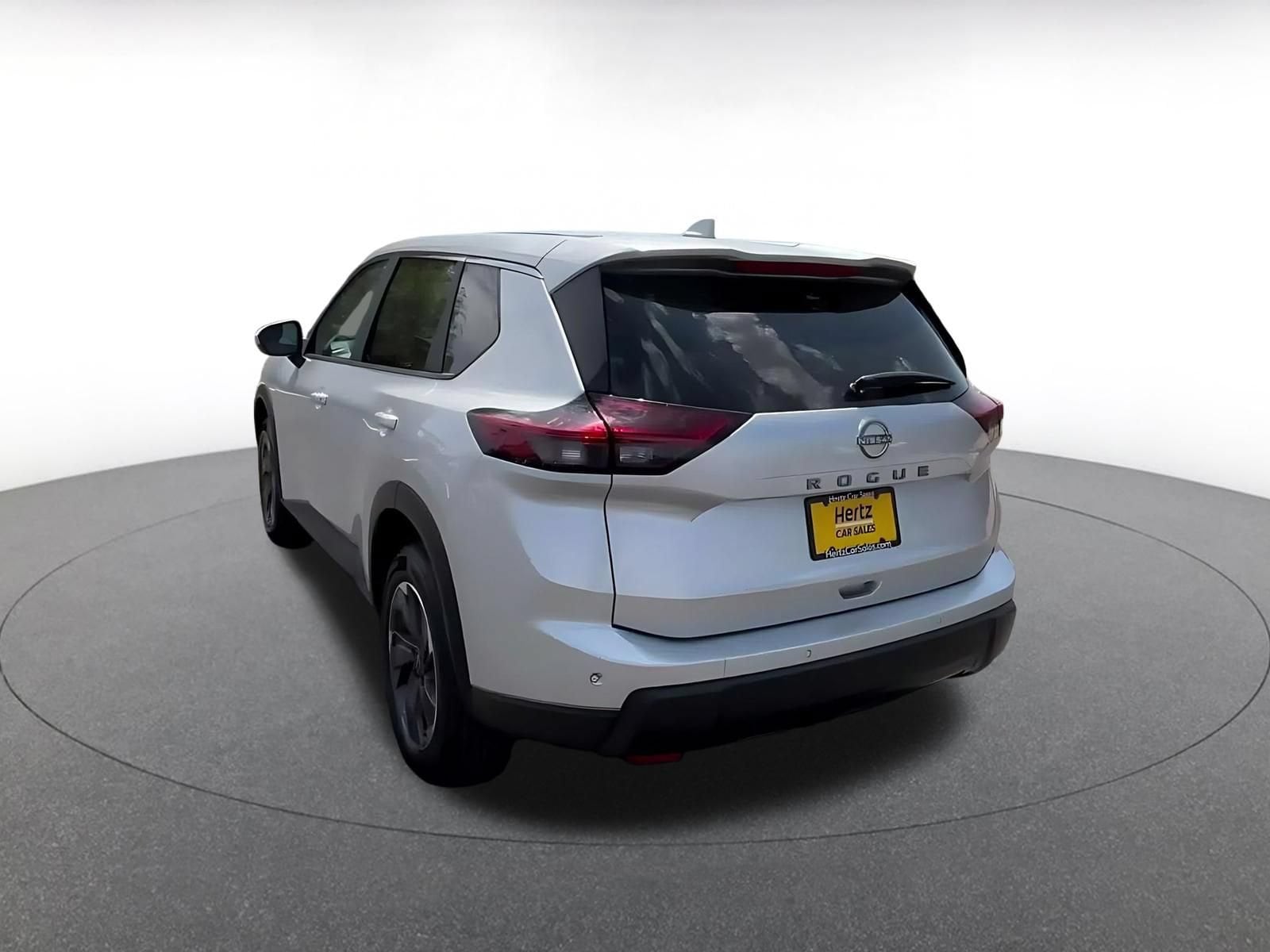 Thumbnail: 2025 Nissan Rogue - 10