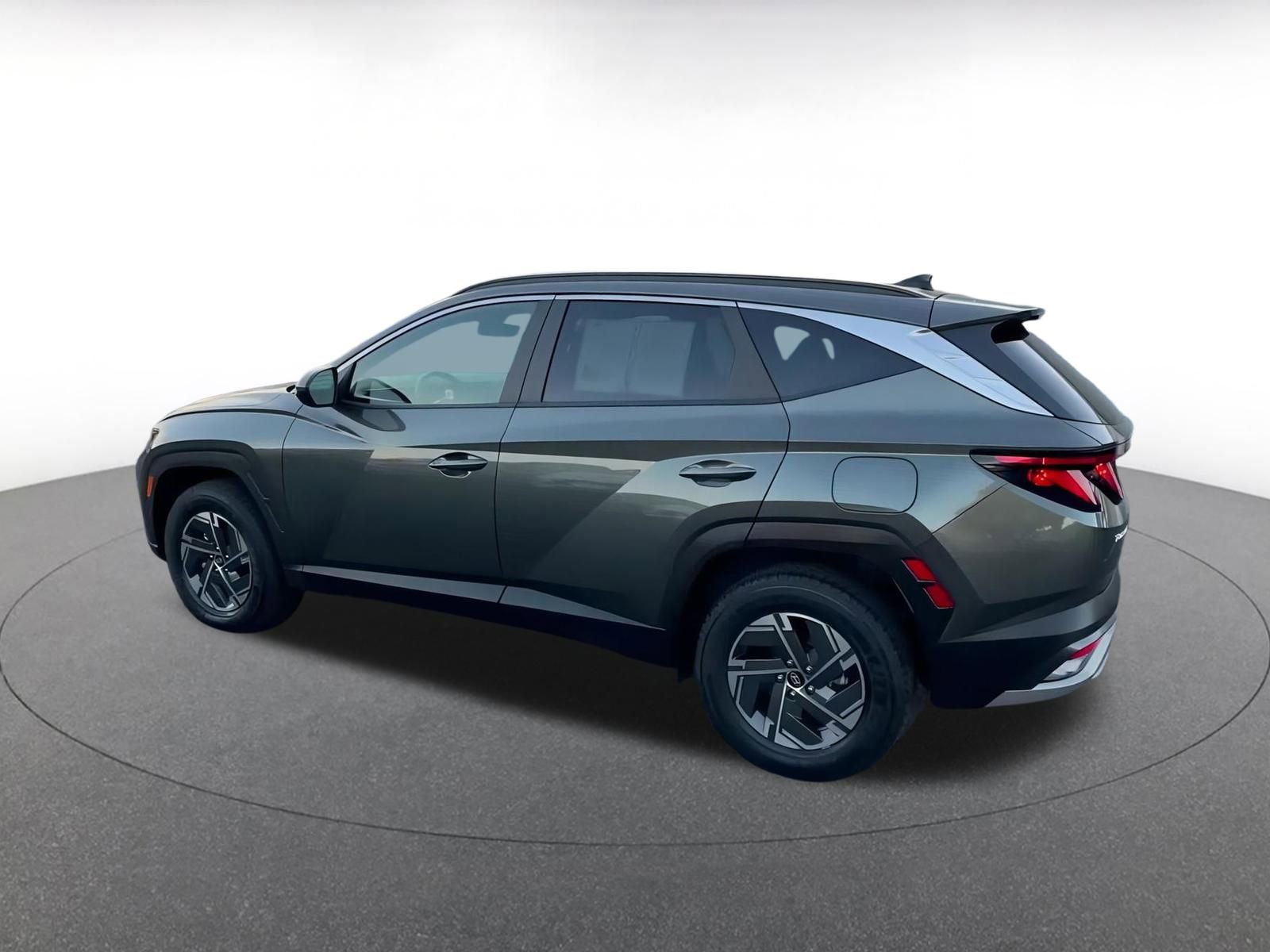 Thumbnail: 2025 Hyundai Tucson - 10