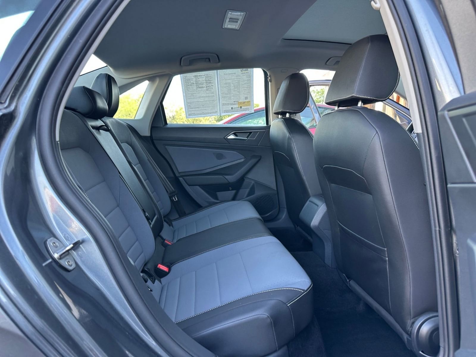 Thumbnail: 2025 Volkswagen Jetta - 25