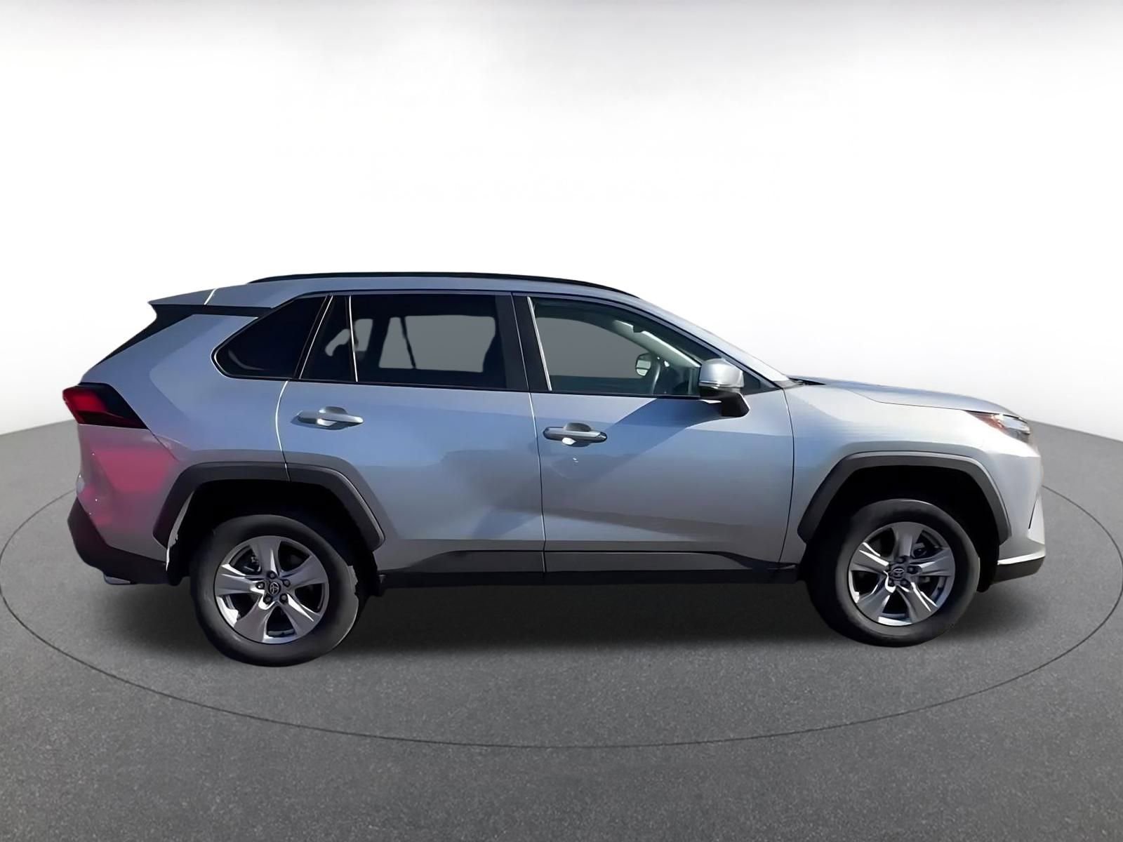 Thumbnail: 2025 Toyota RAV4 - 16