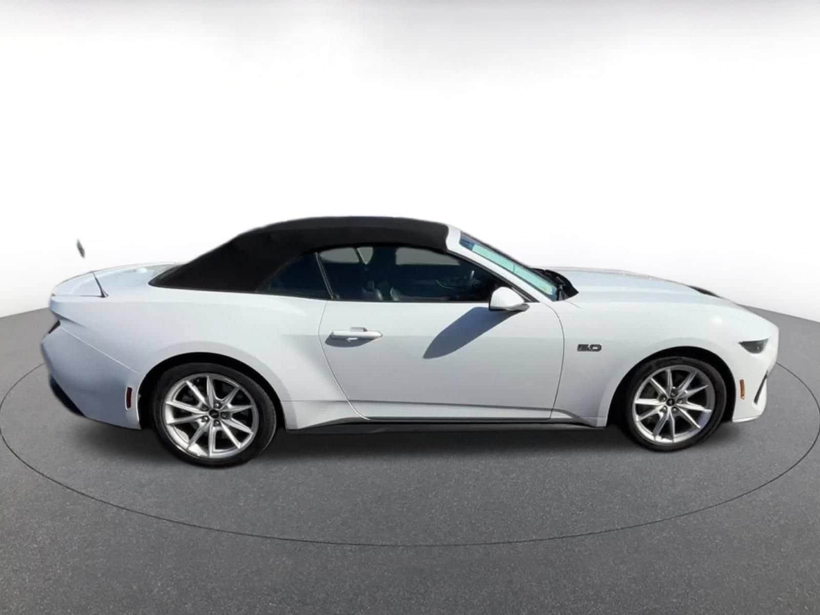 Thumbnail: 2025 Ford Mustang - 16